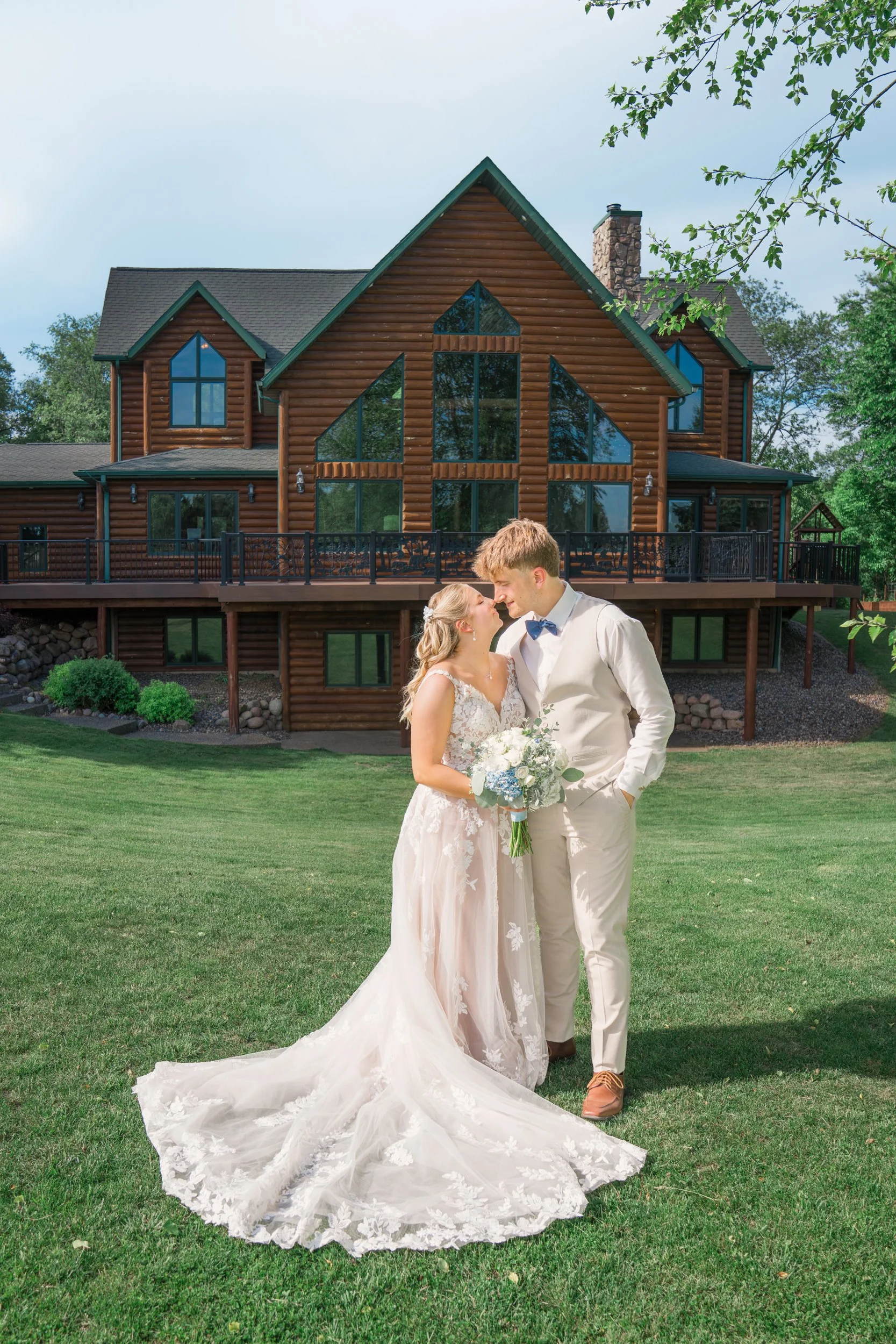 Wisconsin-wedding-photographer-lacrosse-best-wedding-photography-bride-2027-milwaukee-wedding-photographer-bridal-portraits-465.jpg
