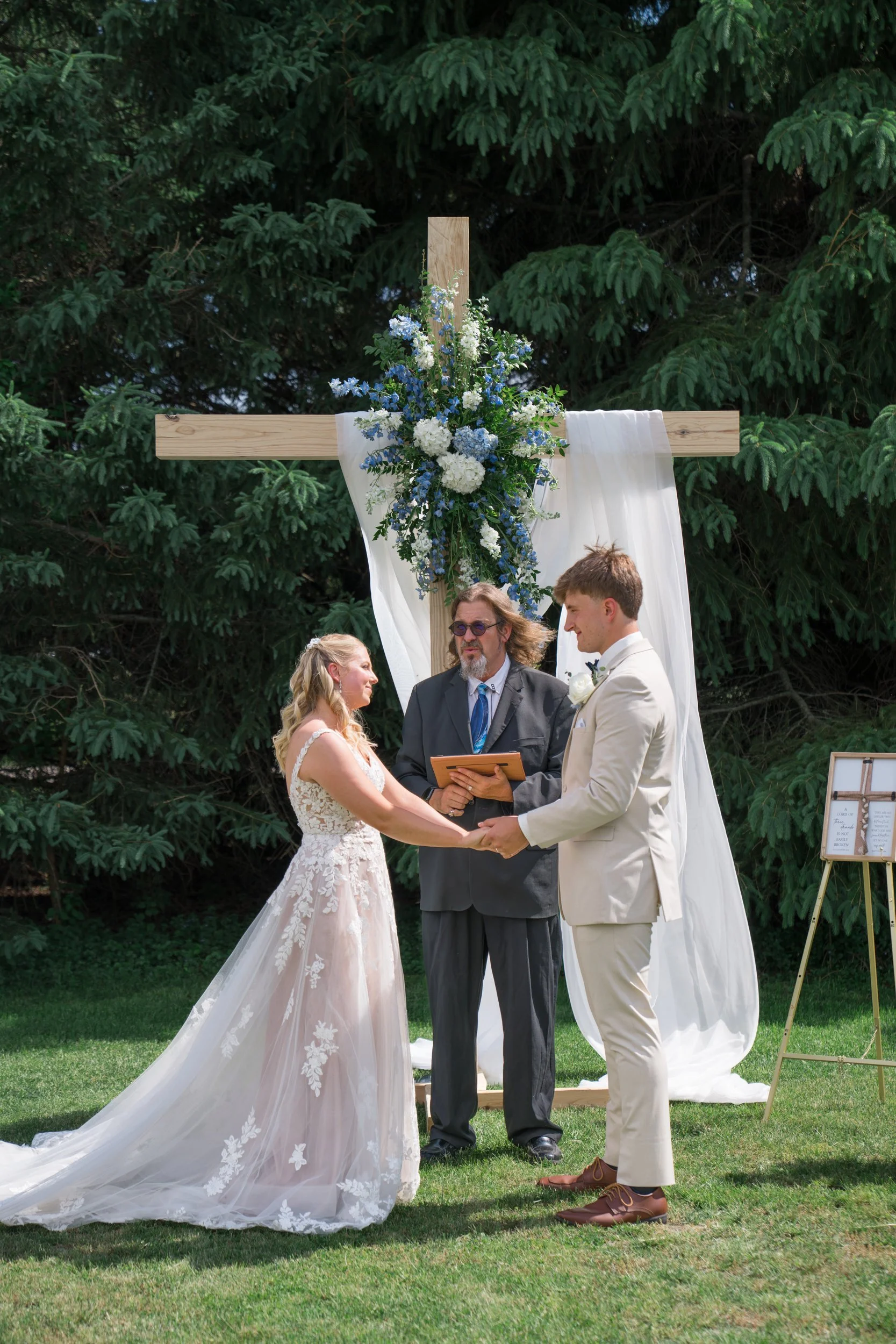 Wisconsin-wedding-photographer-lacrosse-best-wedding-photography-bride-2027-milwaukee-wedding-photographer-bridal-portraits-302.jpg