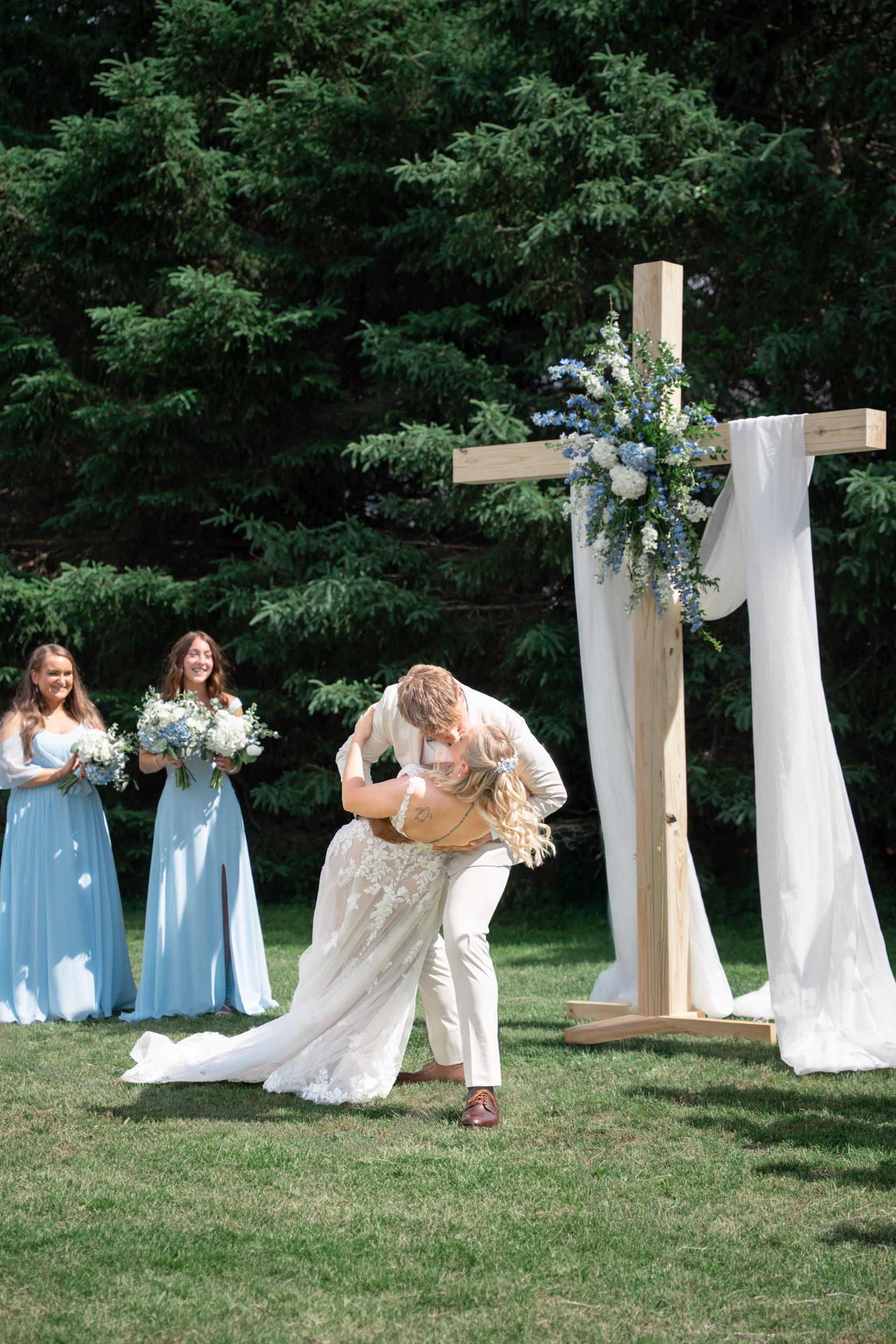Wisconsin-wedding-photographer-lacrosse-best-wedding-photography-bride-2027-milwaukee-wedding-photographer-bridal-portraits-306.jpg