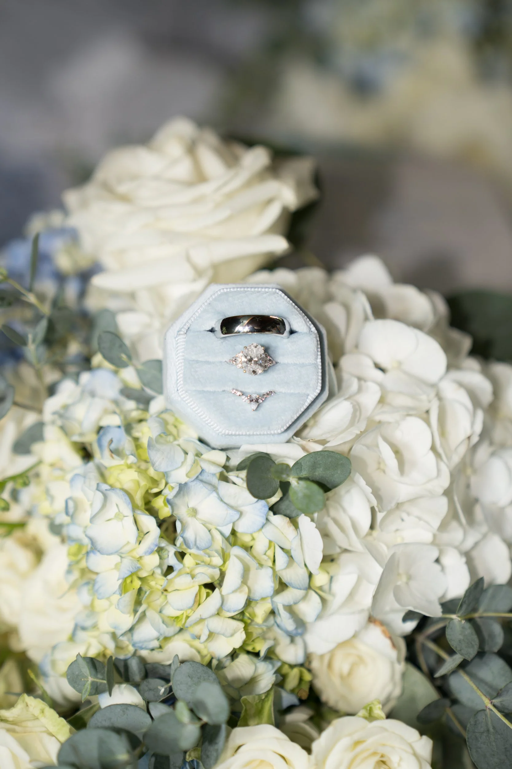 Wisconsin-wedding-photographer-lacrosse-best-wedding-photography-bride-2027-milwaukee-wedding-photographer-bridal-portraits-008.jpg