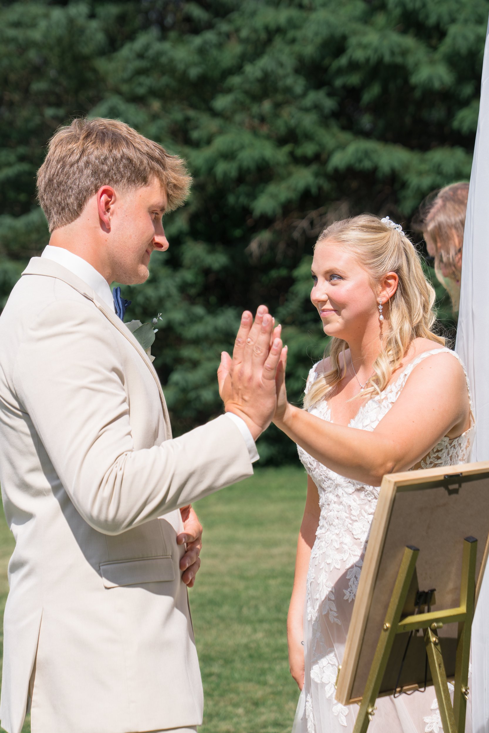 Wisconsin-wedding-photographer-lacrosse-best-wedding-photography-bride-2027-milwaukee-wedding-photographer-bridal-portraits-298.jpg