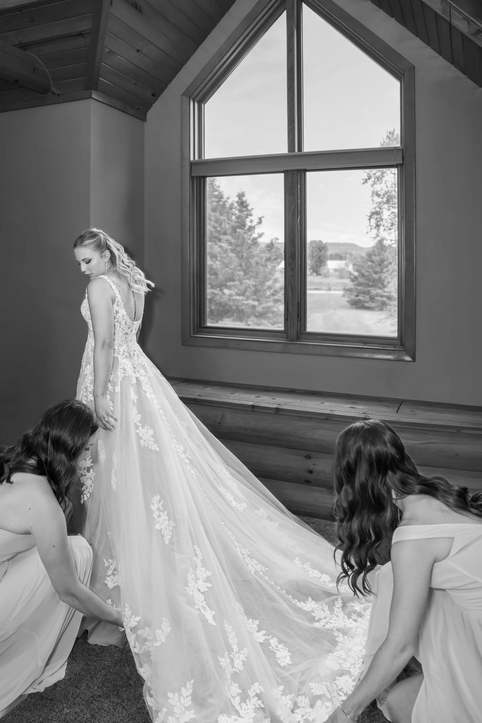 Wisconsin-wedding-photographer-lacrosse-best-wedding-photography-bride-2027-milwaukee-wedding-photographer-bridal-portraits-136.jpg