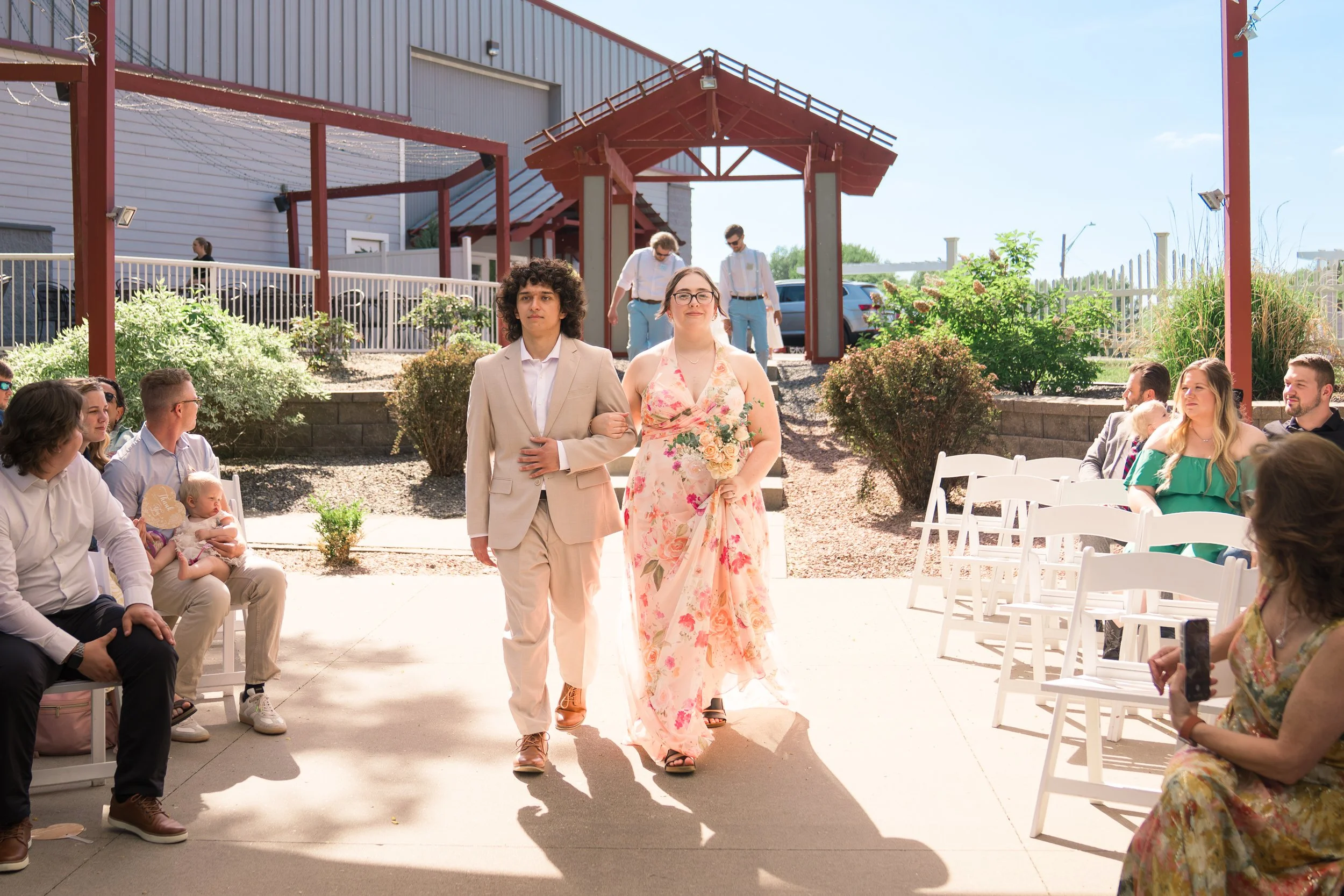 Celebrations-on-the-river-la-crosse-wisconsin-wedding-photography-midwest-wedding-portraits192.jpg