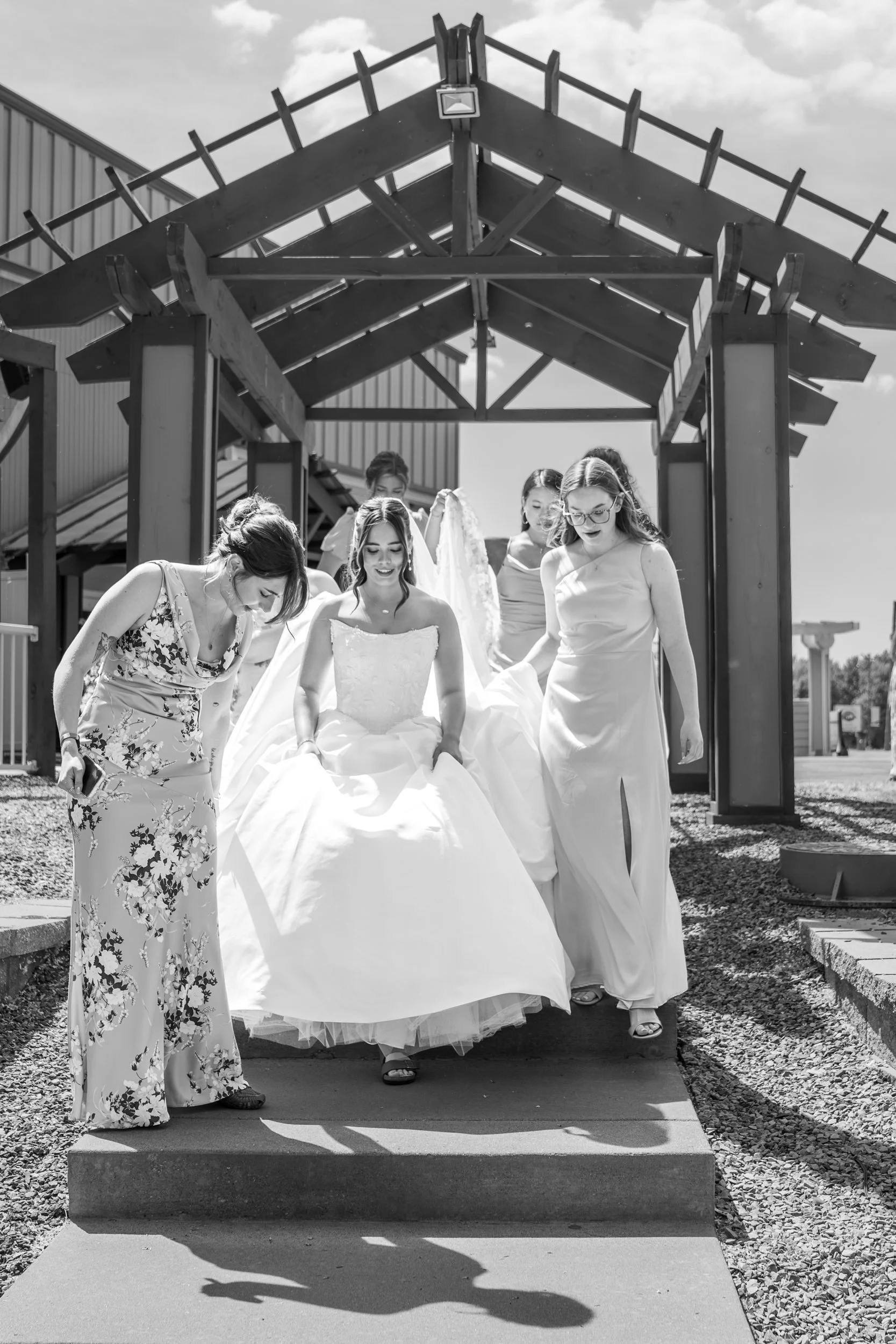 Celebrations-on-the-river-la-crosse-wisconsin-wedding-photography-midwest-wedding-portraits084.jpg