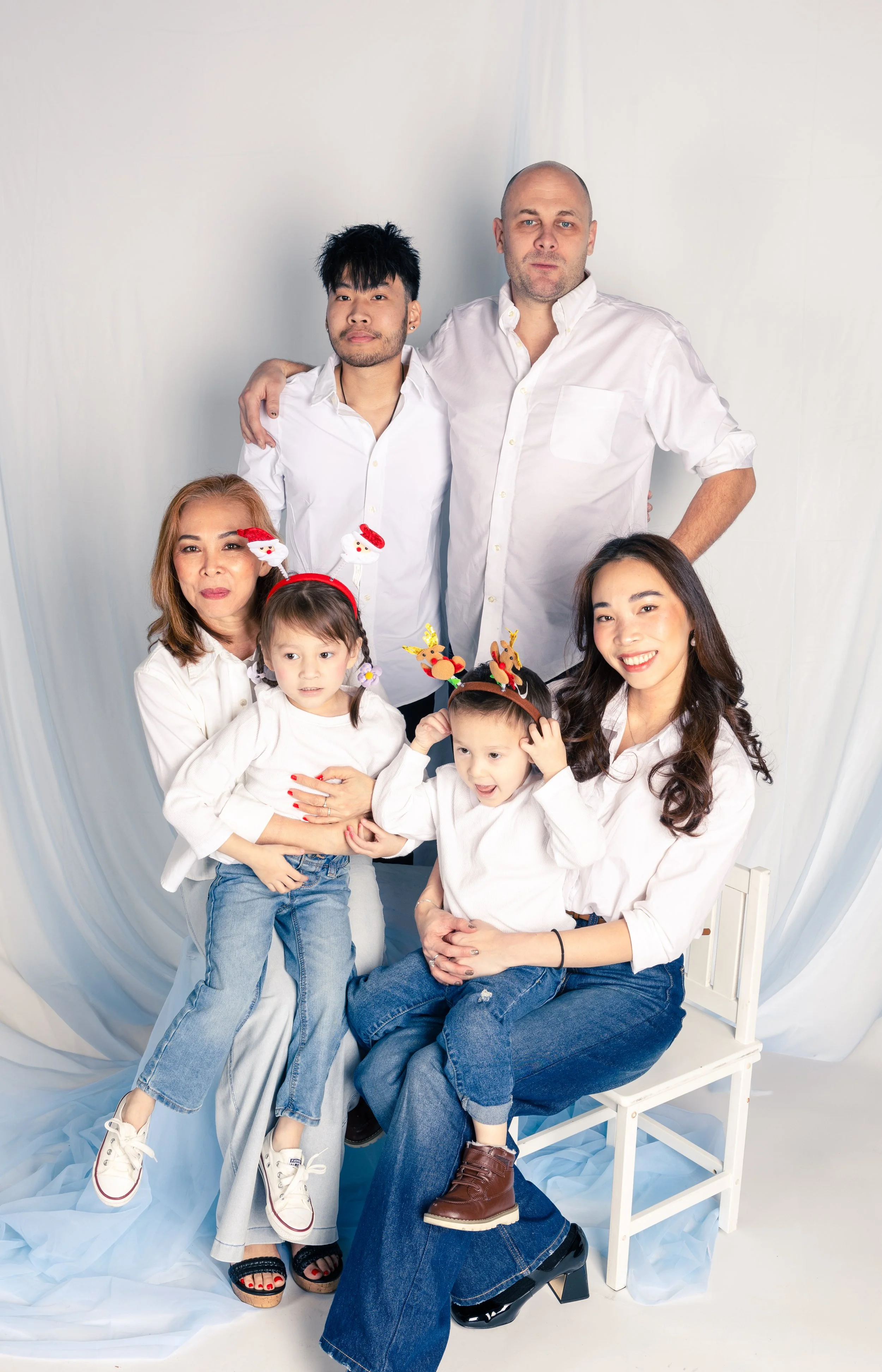 milwauke-wisconsin-family-studio-portraits-studio-photography-indoor-family-photos-kids-session-best-milwaukee-wisconsin-family-portraits073.jpg