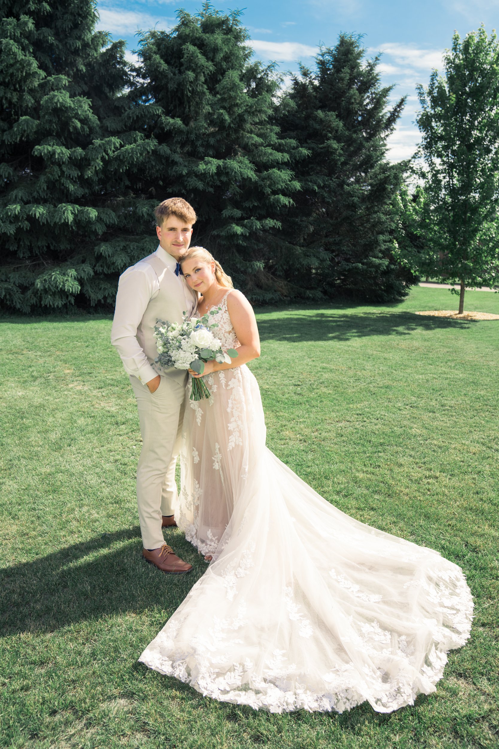 Wisconsin-wedding-photographer-lacrosse-best-wedding-photography-bride-2027-milwaukee-wedding-photographer-bridal-portraits-437.jpg