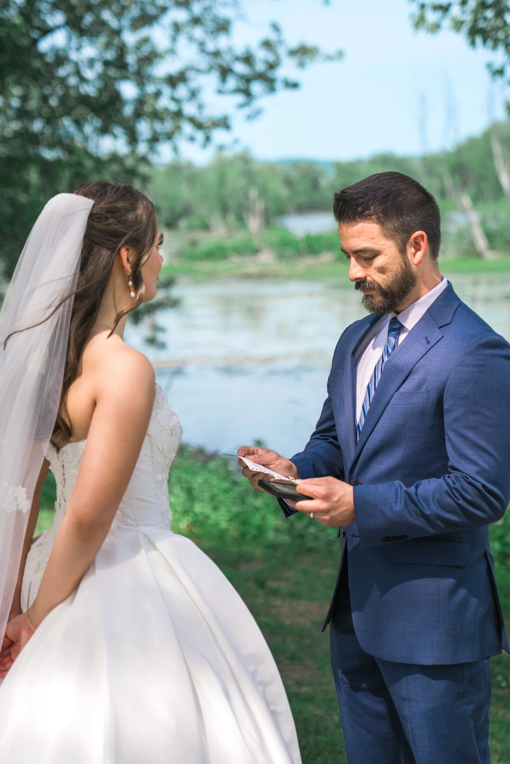 Celebrations-on-the-river-la-crosse-wisconsin-wedding-photography-midwest-wedding-portraits095.jpg