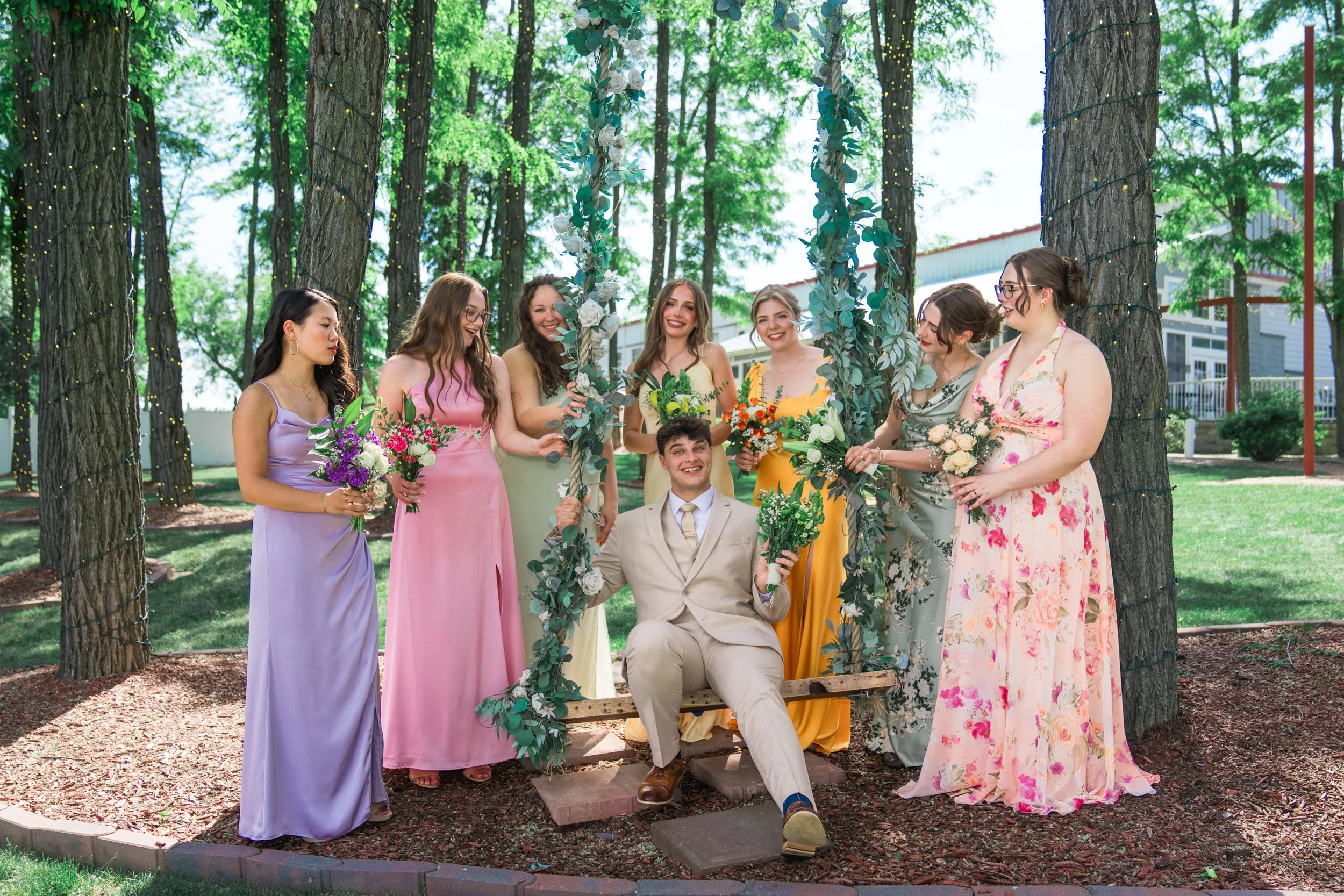 Celebrations-on-the-river-la-crosse-wisconsin-wedding-photography-midwest-wedding-portraits156.jpg
