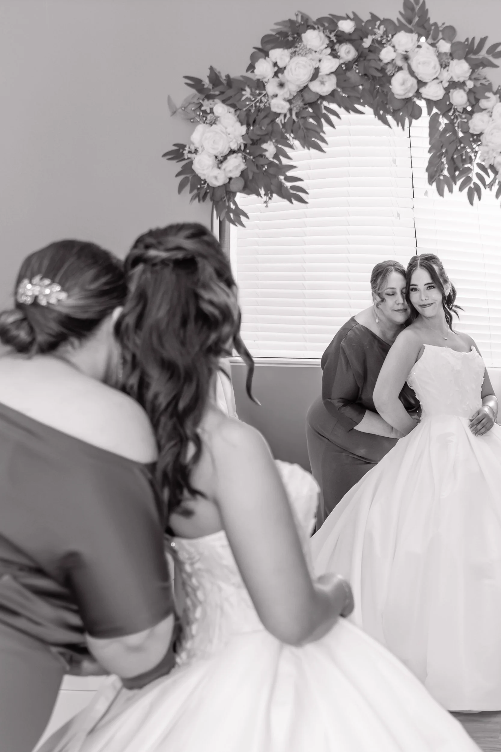 Celebrations-on-the-river-la-crosse-wisconsin-wedding-photography-midwest-wedding-portraits064.jpg