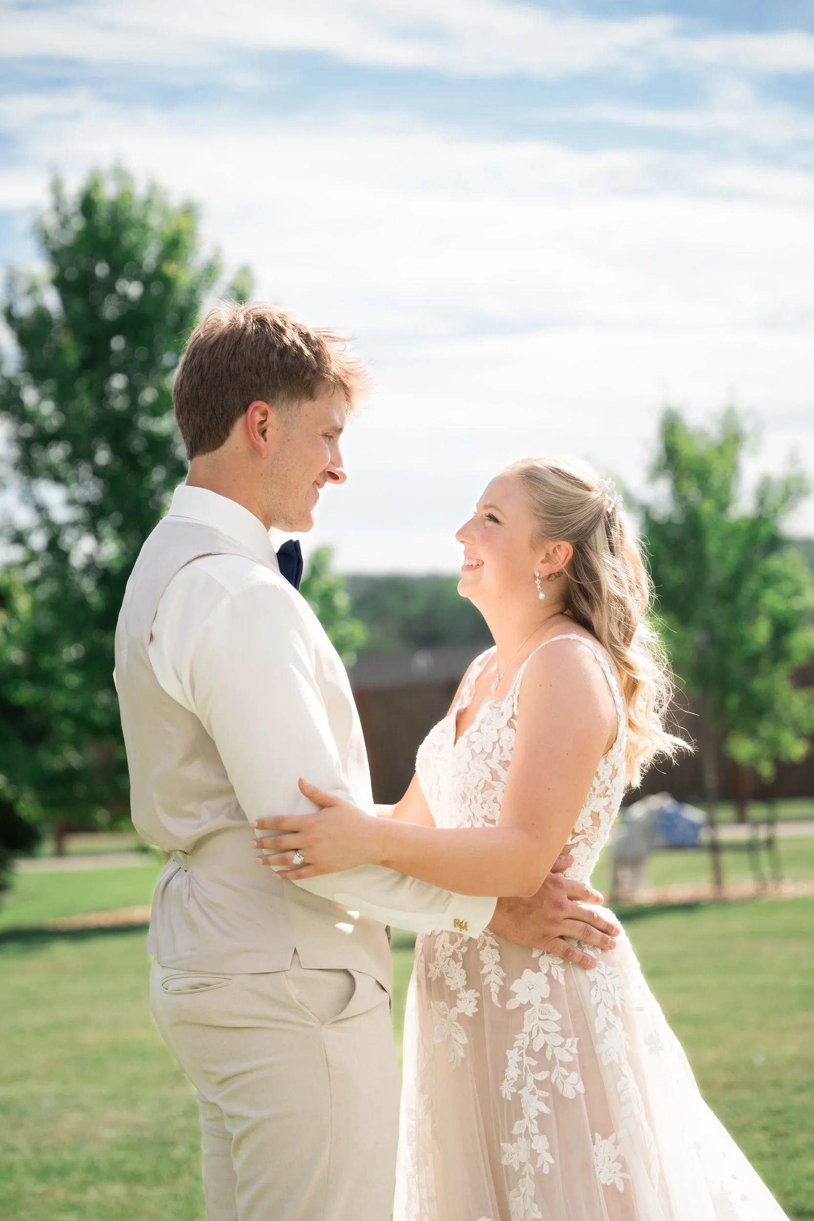 Wisconsin-wedding-photographer-lacrosse-best-wedding-photography-bride-2027-milwaukee-wedding-photographer-bridal-portraits-451.jpg