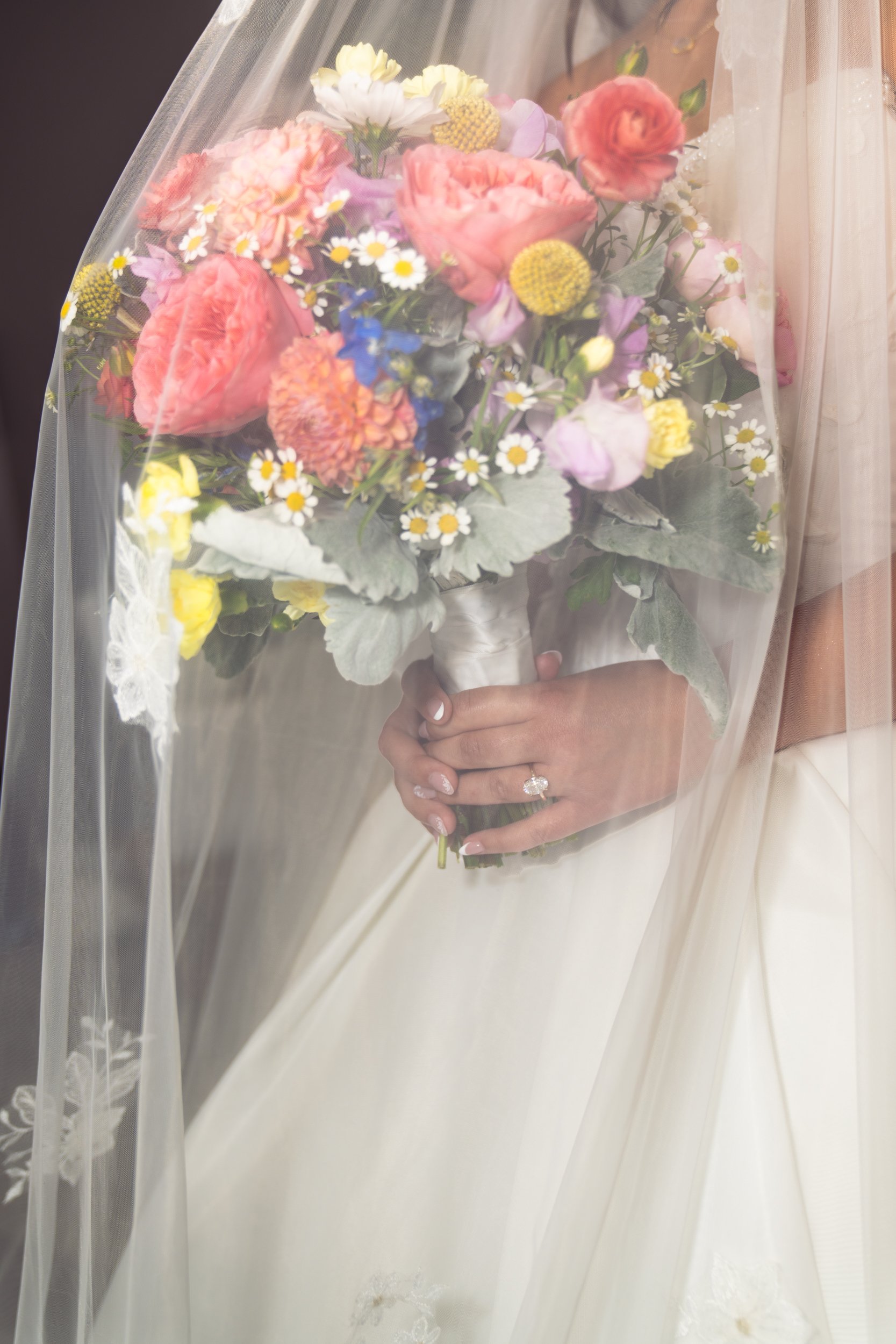 Celebrations-on-the-river-la-crosse-wisconsin-wedding-photography-midwest-wedding-portraits077.jpg