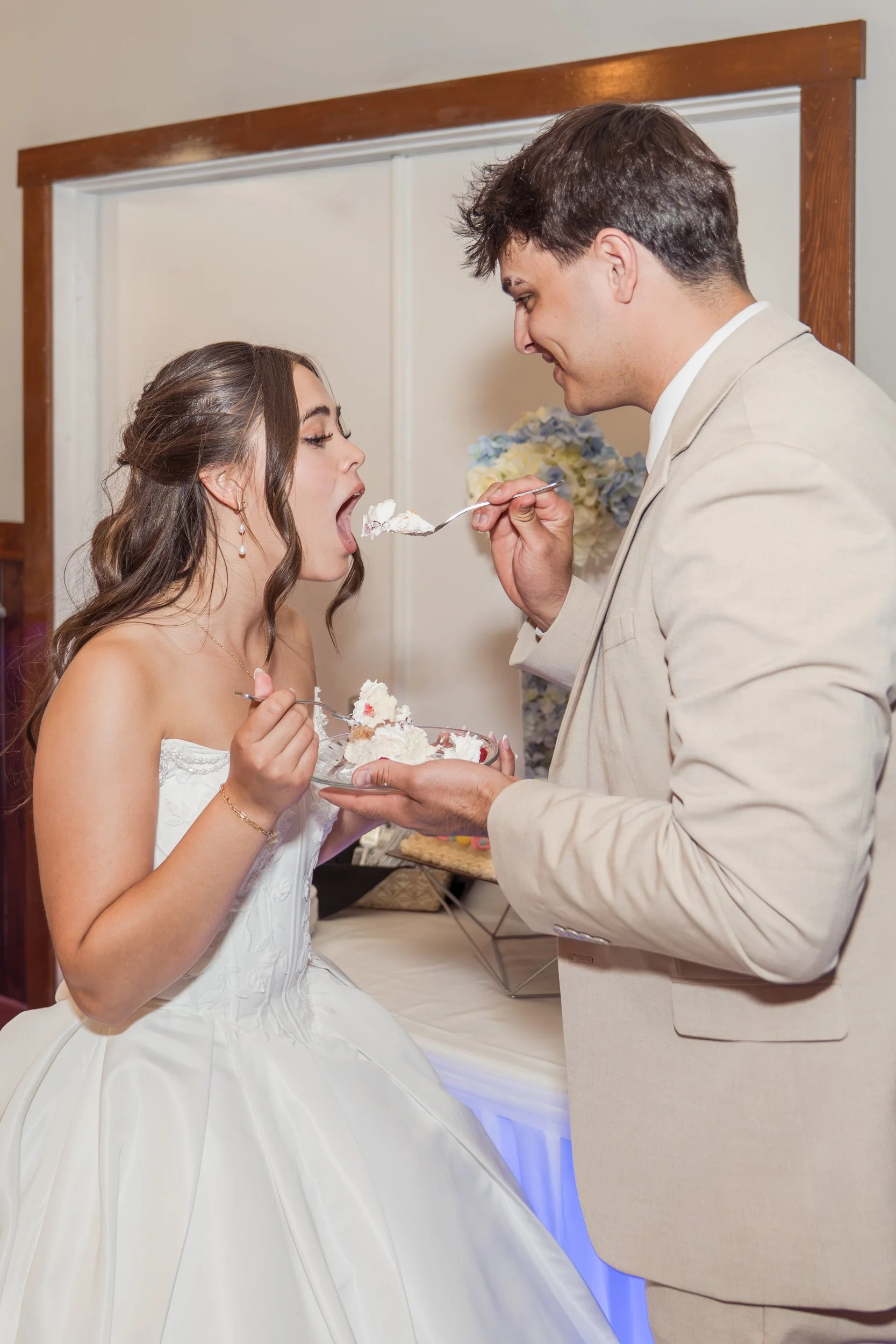 Celebrations-on-the-river-la-crosse-wisconsin-wedding-photography-midwest-wedding-portraits460.jpg