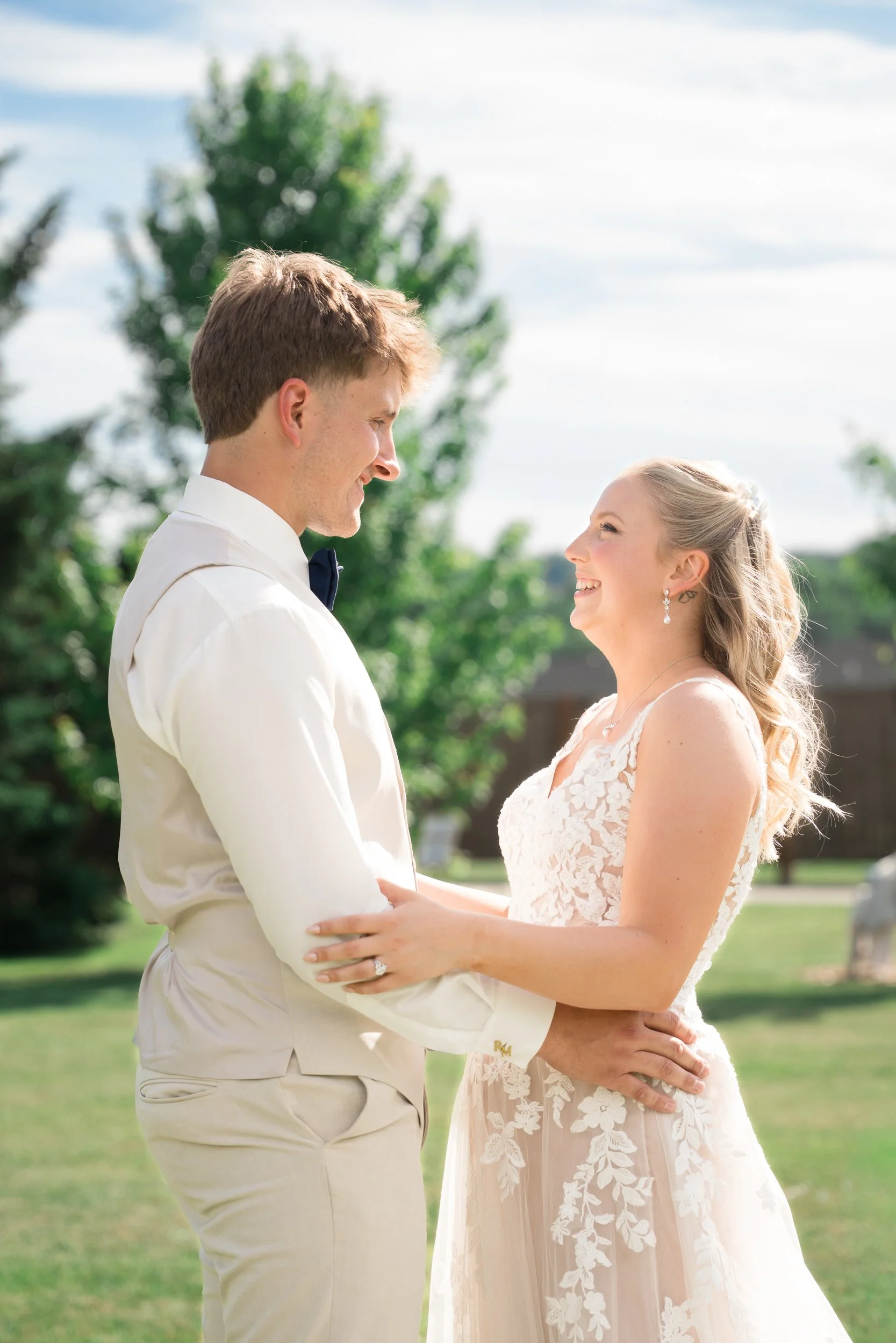Wisconsin-wedding-photographer-lacrosse-best-wedding-photography-bride-2027-milwaukee-wedding-photographer-bridal-portraits-453.jpg