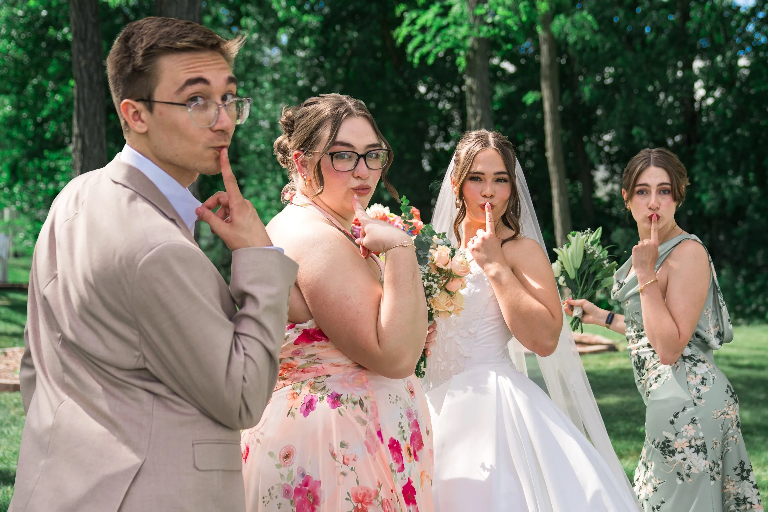 Celebrations-on-the-river-la-crosse-wisconsin-wedding-photography-midwest-wedding-portraits130.jpg