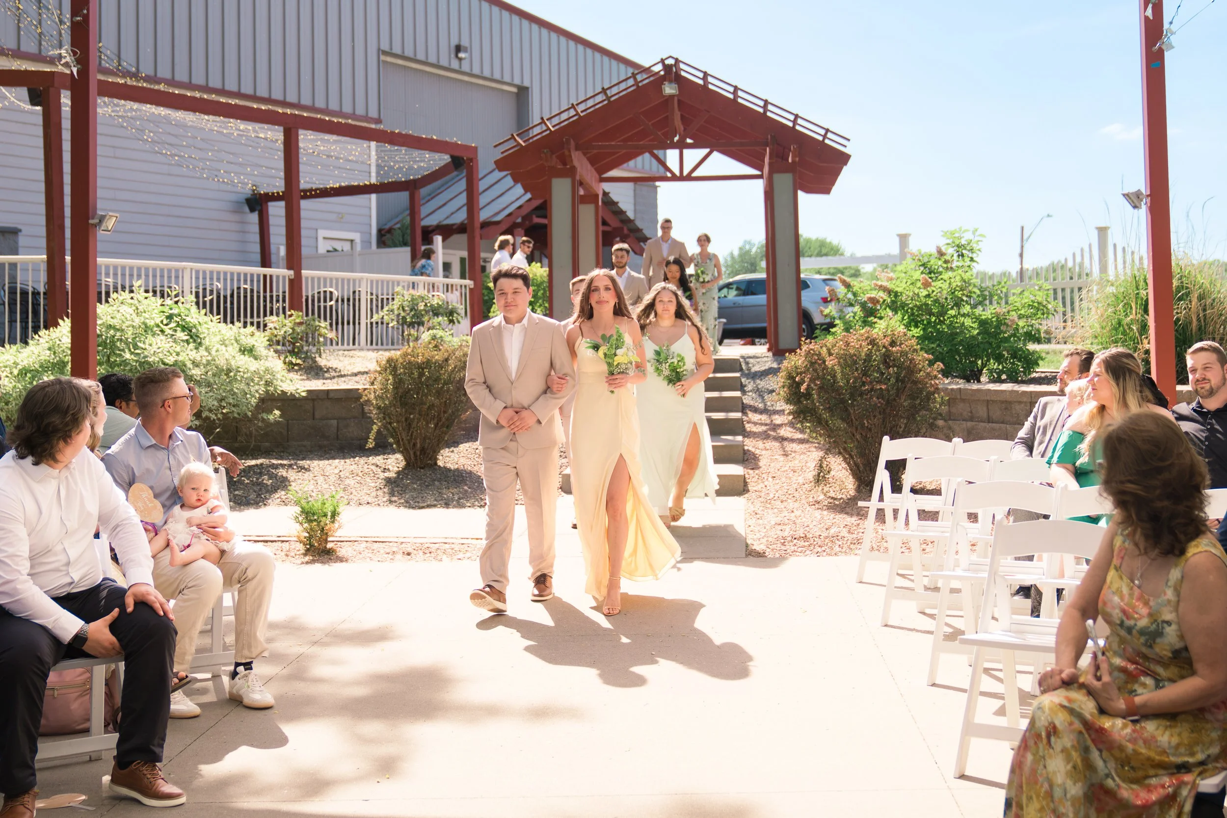 Celebrations-on-the-river-la-crosse-wisconsin-wedding-photography-midwest-wedding-portraits188.jpg