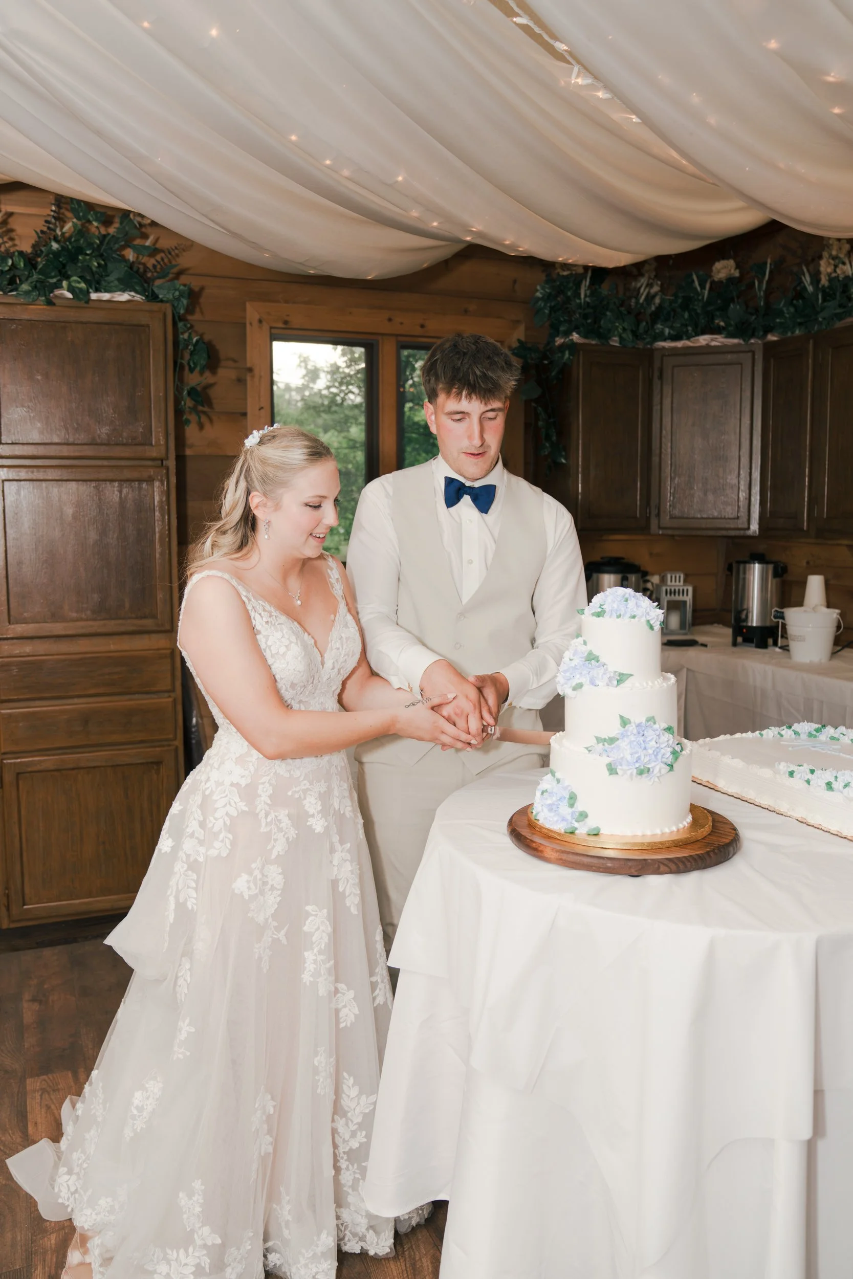 Wisconsin-wedding-photographer-lacrosse-best-wedding-photography-bride-2027-milwaukee-wedding-photographer-bridal-portraits-597.jpg