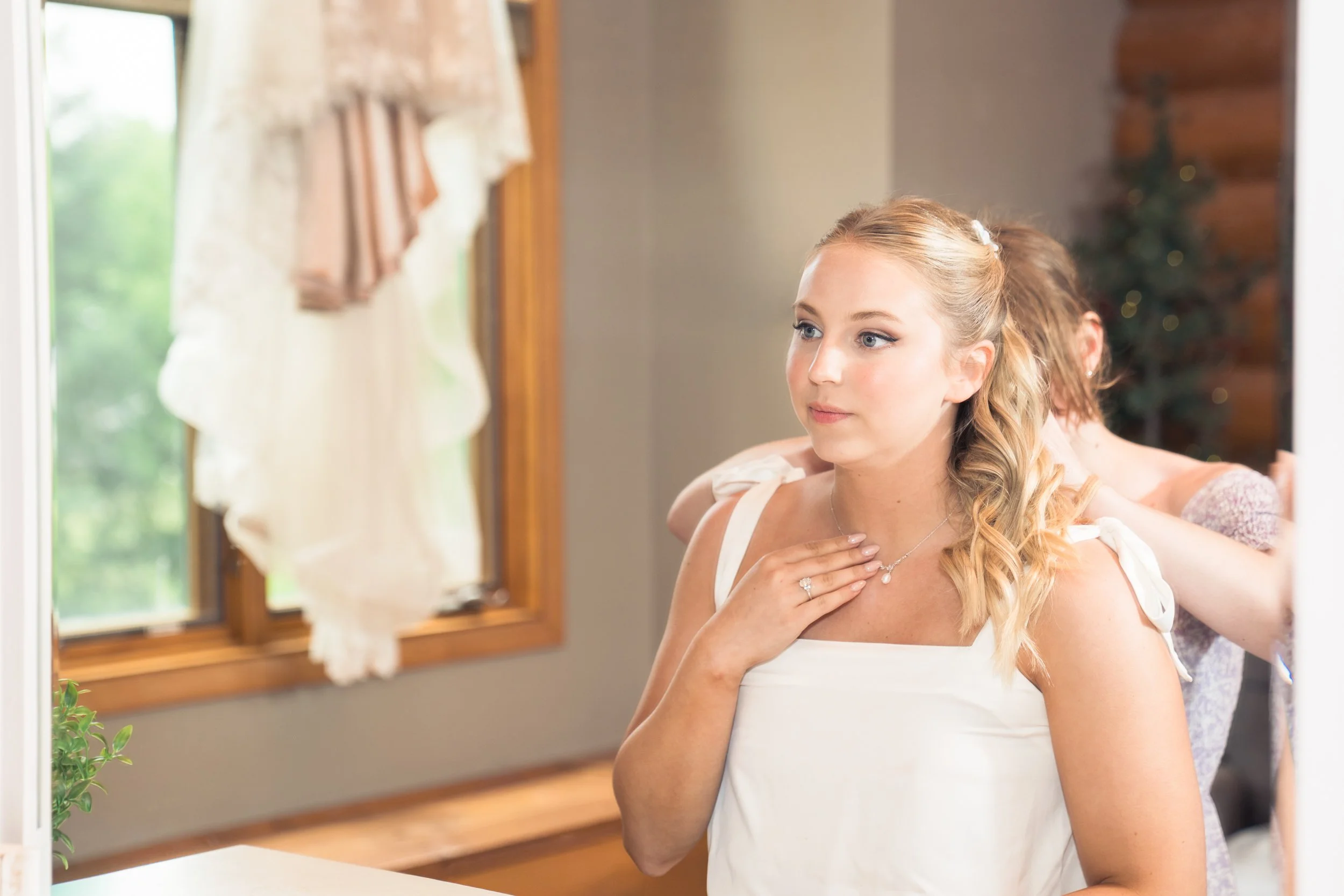 Wisconsin-wedding-photographer-lacrosse-best-wedding-photography-bride-2027-milwaukee-wedding-photographer-bridal-portraits-068.jpg