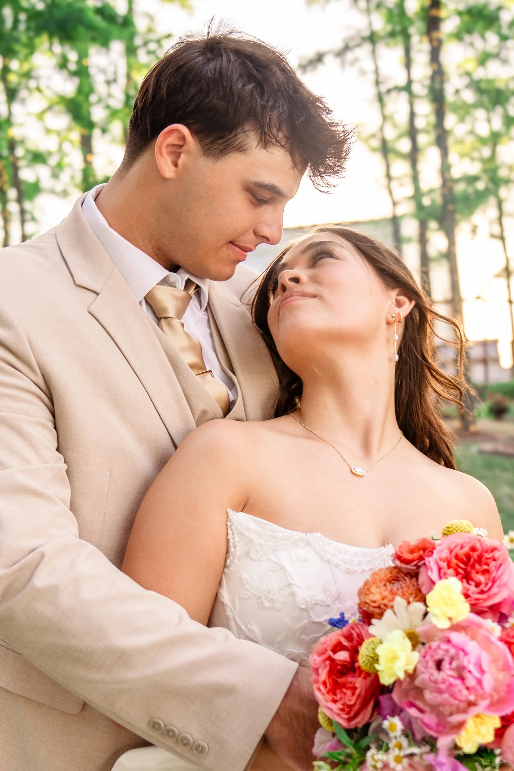 Celebrations-on-the-river-la-crosse-wisconsin-wedding-photography-midwest-wedding-portraits606.jpg