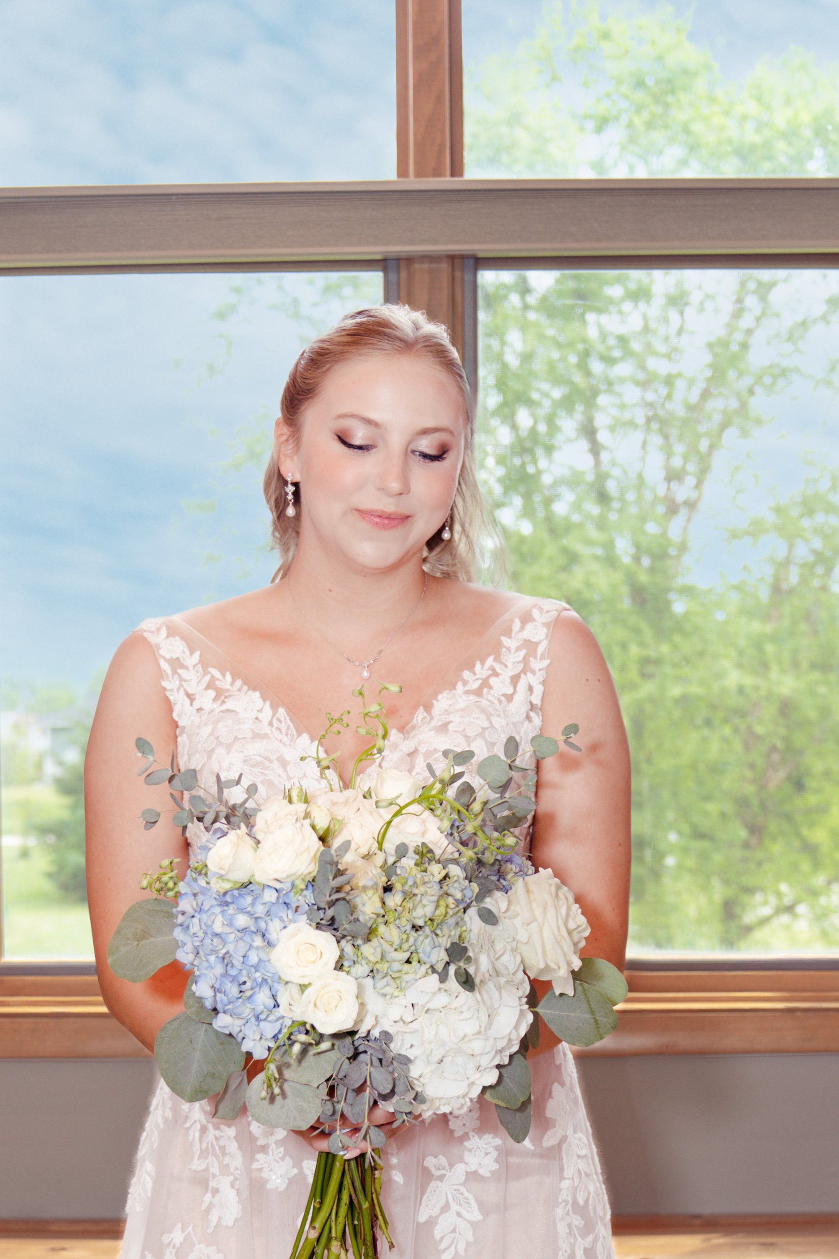 Wisconsin-wedding-photographer-lacrosse-best-wedding-photography-bride-2027-milwaukee-wedding-photographer-bridal-portraits-141.jpg