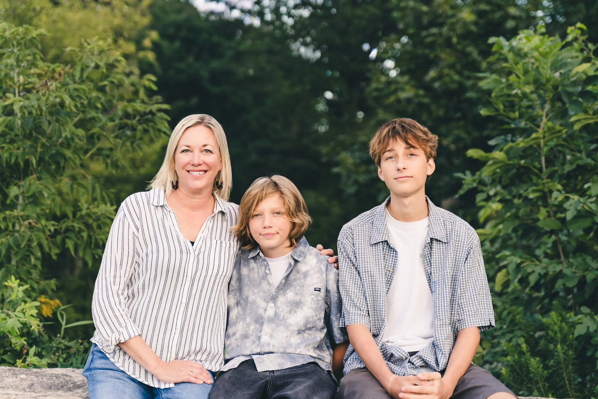 milwauke-wisconsin-family-portait-photography-session-family-photographer-black-cat-alley-shorewood-whitefishbay-lake-park-lake-michigan-family-photographer-122.jpg