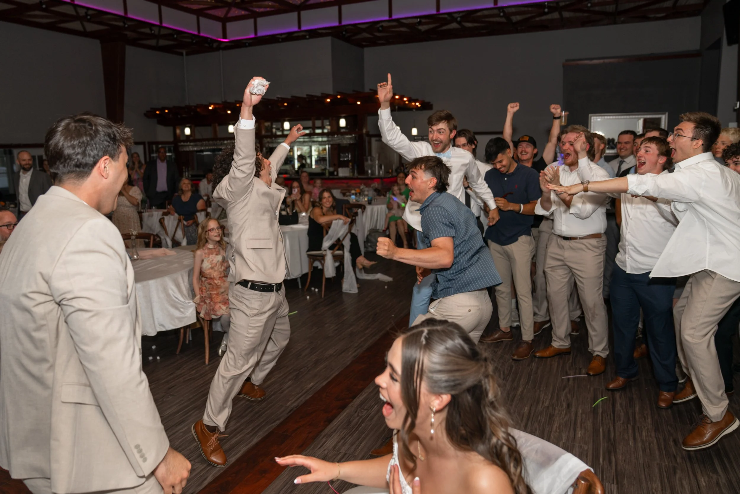 Celebrations-on-the-river-la-crosse-wisconsin-wedding-photography-midwest-wedding-portraits633.jpg