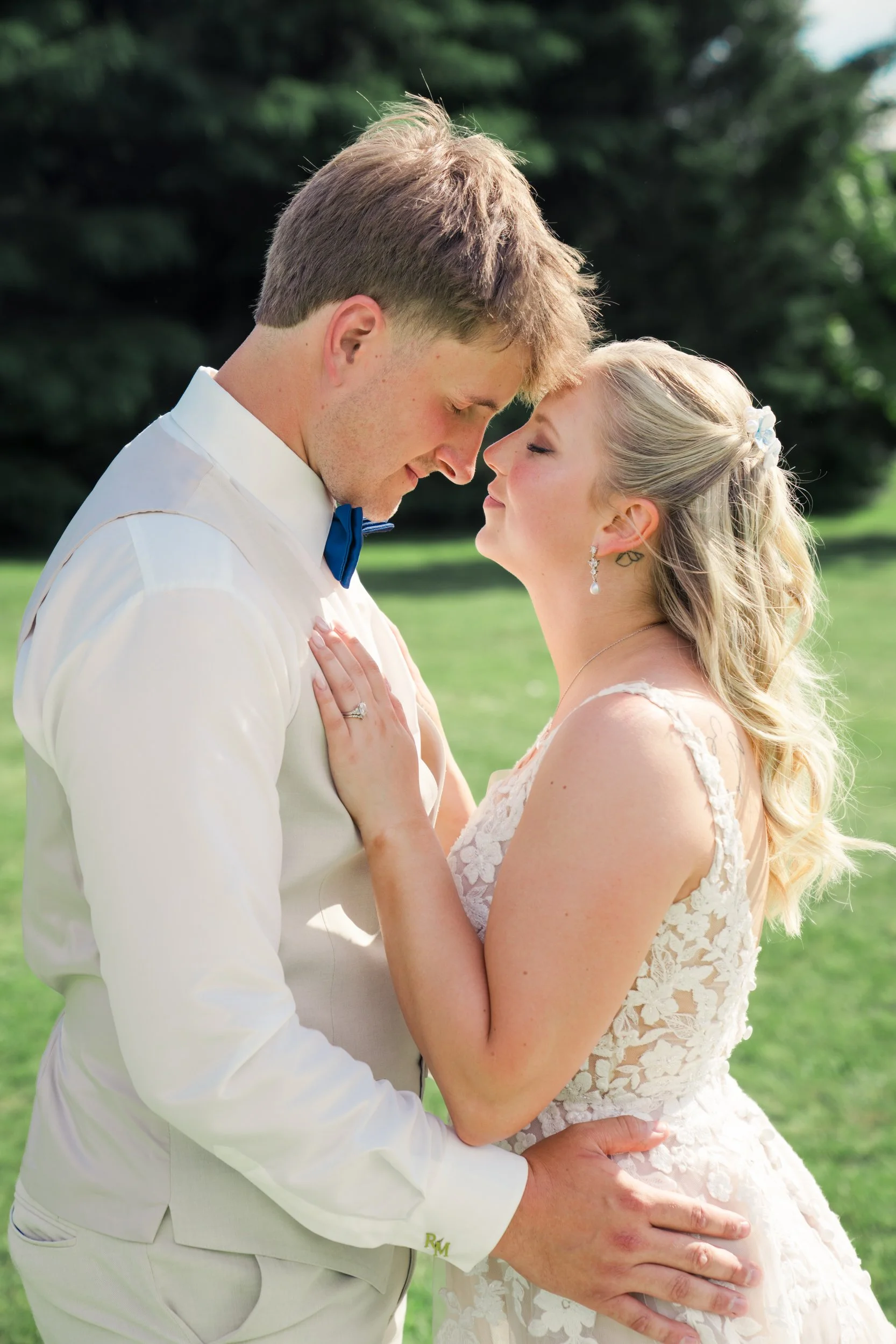 Wisconsin-wedding-photographer-lacrosse-best-wedding-photography-bride-2027-milwaukee-wedding-photographer-bridal-portraits-447.jpg