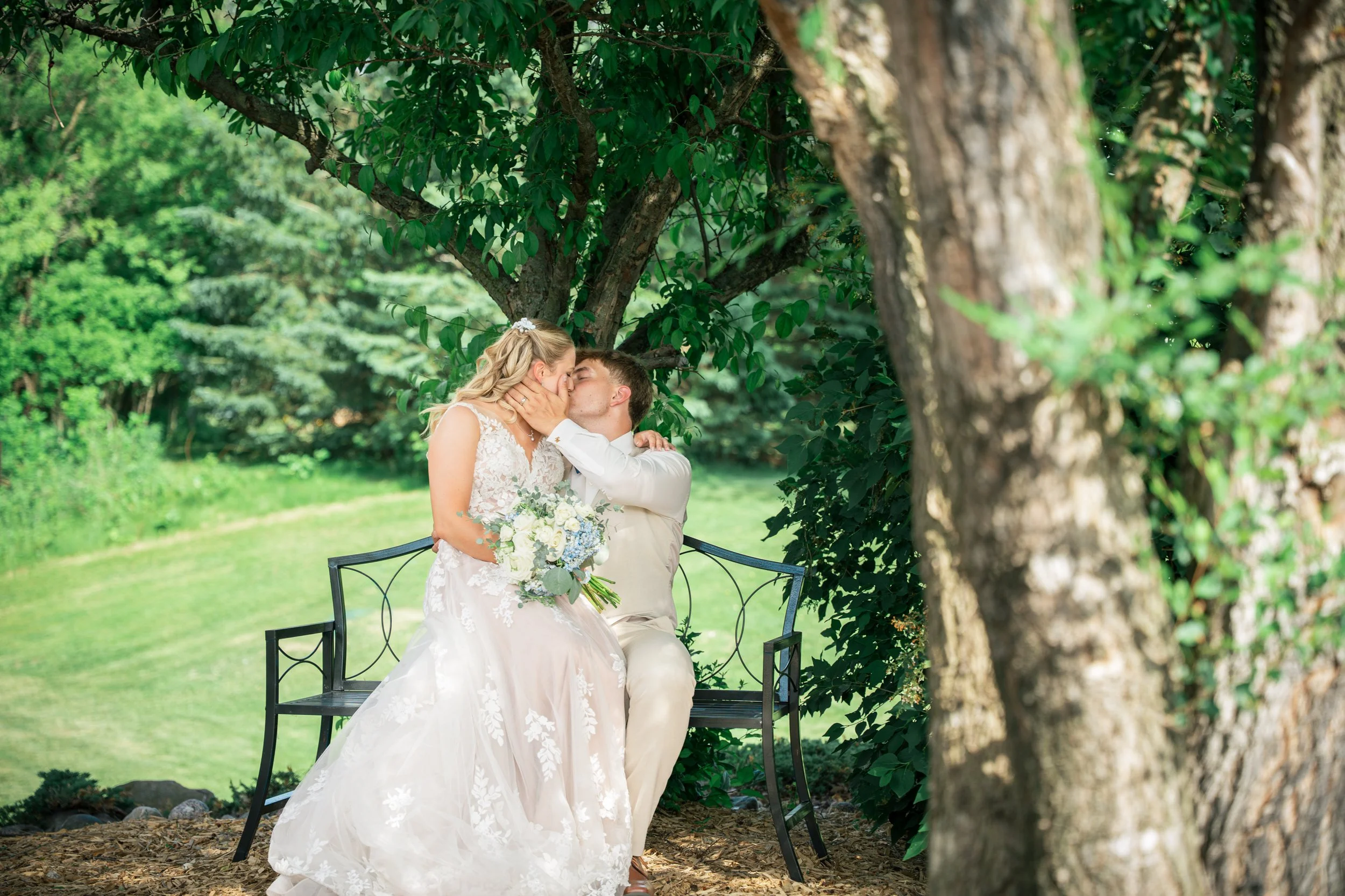 Wisconsin-wedding-photographer-lacrosse-best-wedding-photography-bride-2027-milwaukee-wedding-photographer-bridal-portraits-474.jpg