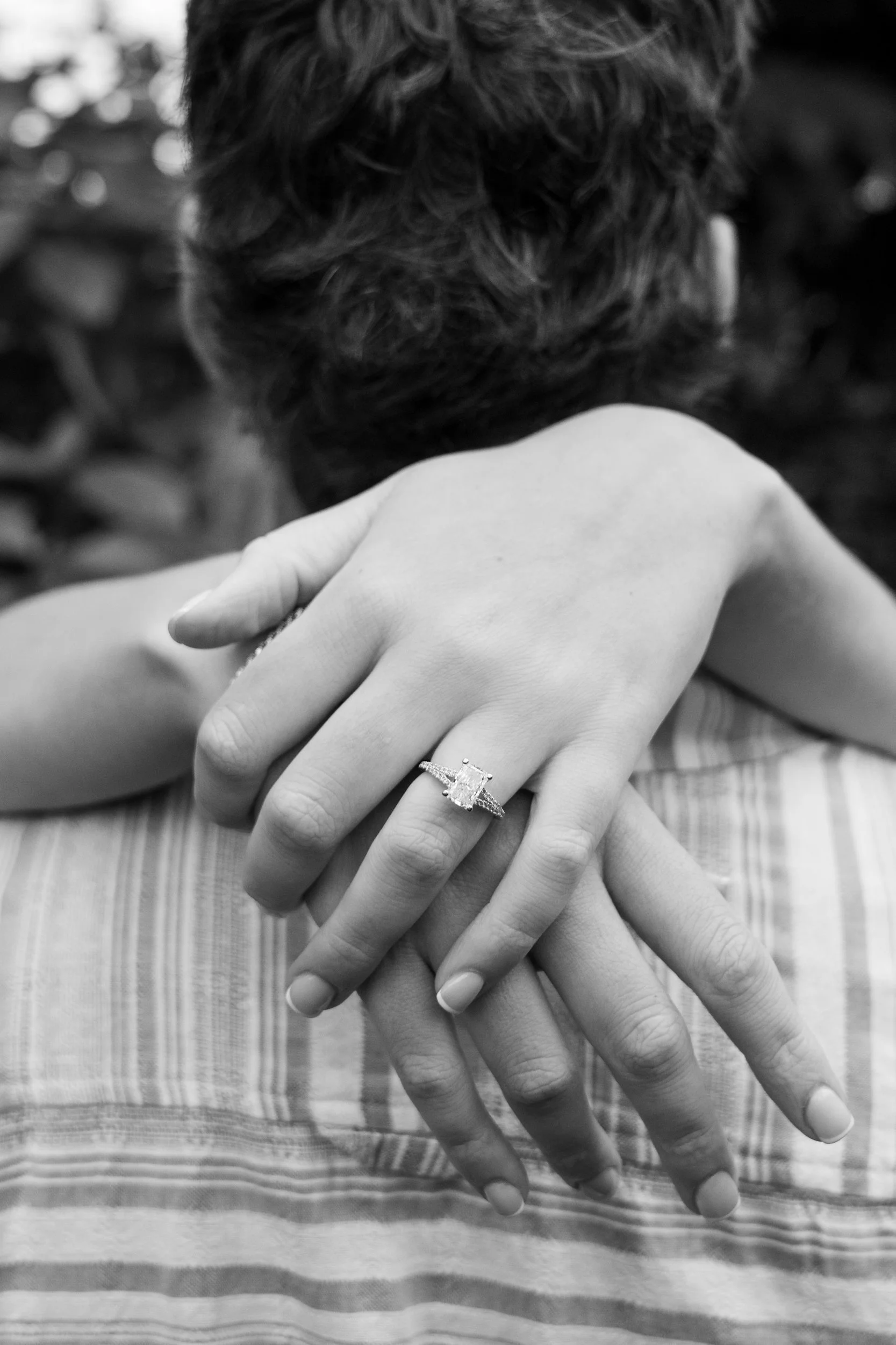 mitchell-park-domes-milwaukee-wisconsin-wedding-engagement-photographer-fine-art-photo-session-bridal-portraits-best-wedding-engaged-photography-034.jpg