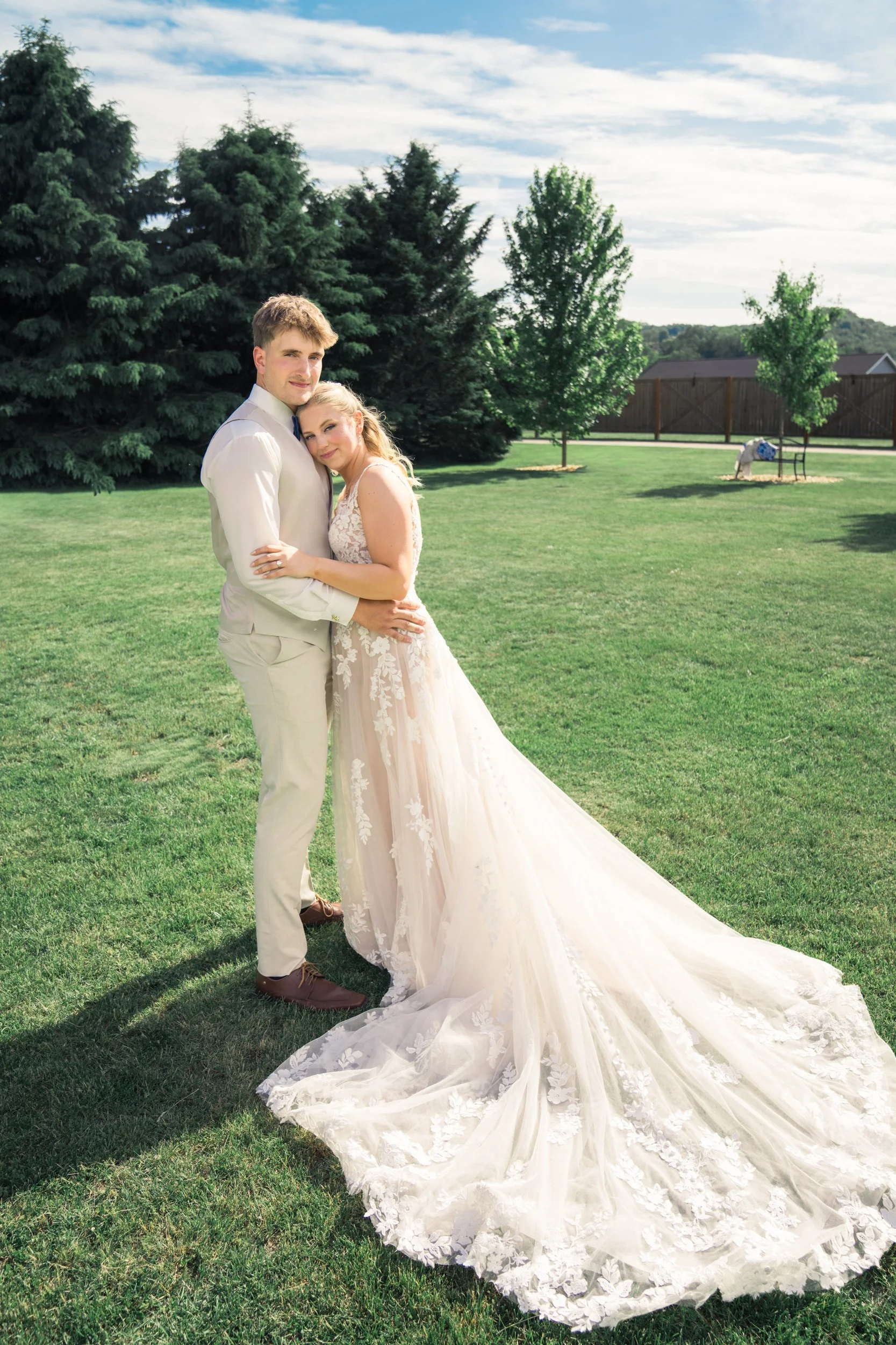 Wisconsin-wedding-photographer-lacrosse-best-wedding-photography-bride-2027-milwaukee-wedding-photographer-bridal-portraits-456.jpg