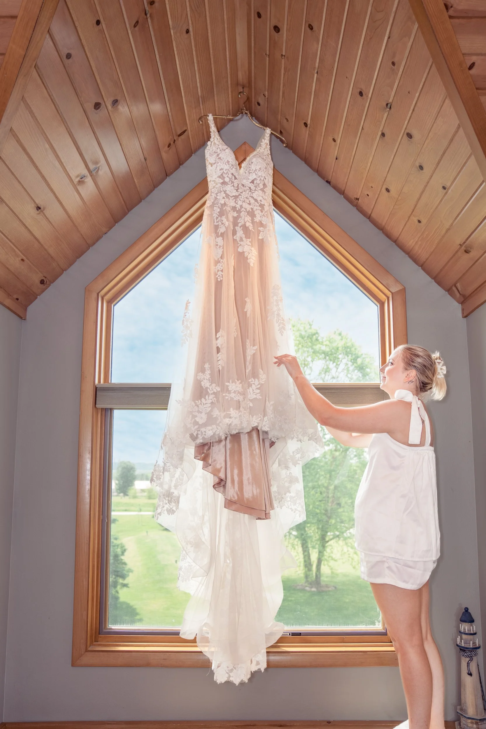 Wisconsin-wedding-photographer-lacrosse-best-wedding-photography-bride-2027-milwaukee-wedding-photographer-bridal-portraits-058.jpg