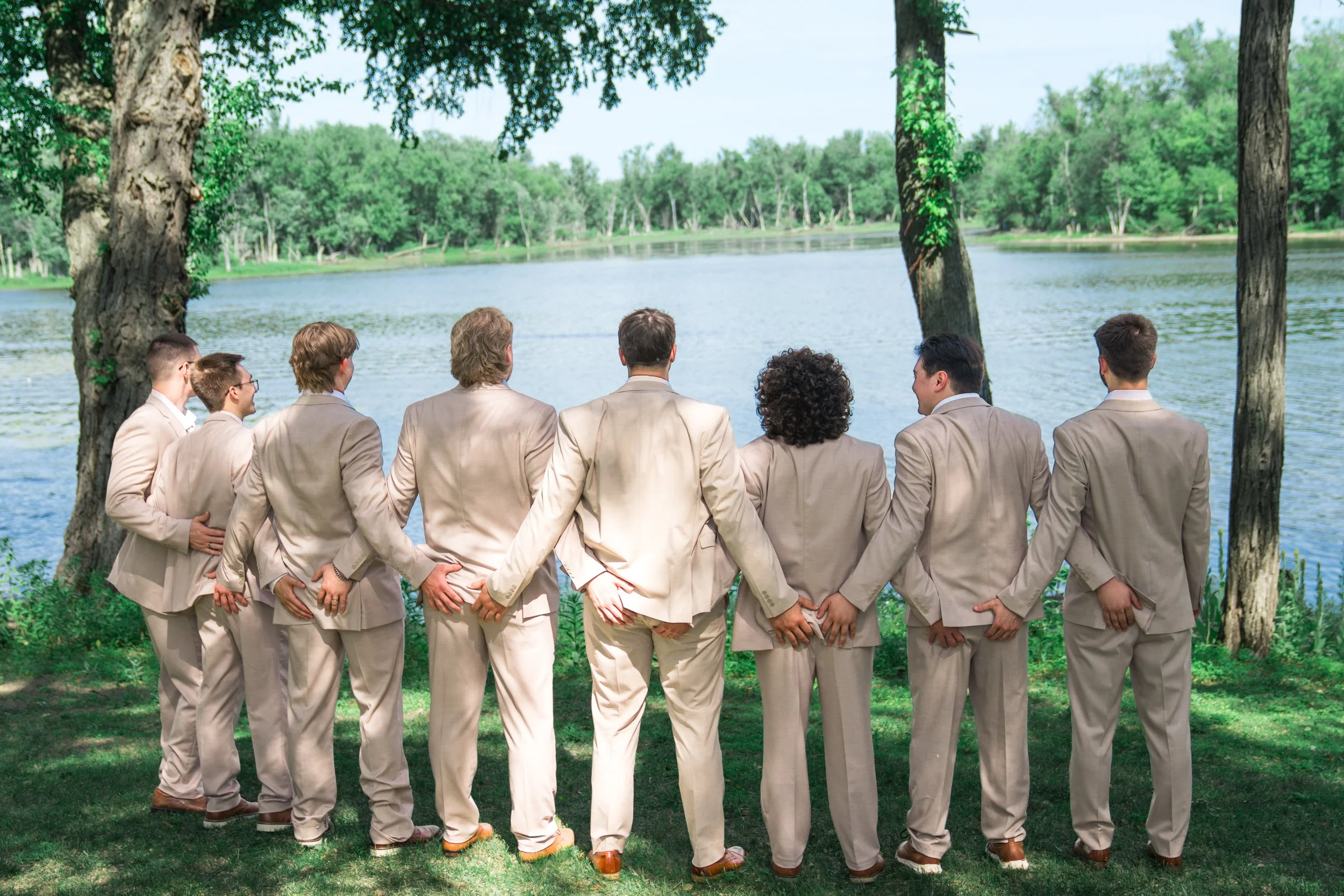 Celebrations-on-the-river-la-crosse-wisconsin-wedding-photography-midwest-wedding-portraits149.jpg