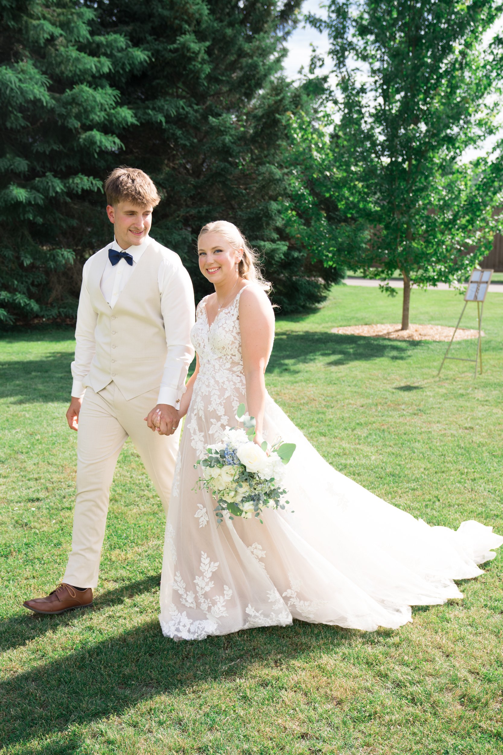 Wisconsin-wedding-photographer-lacrosse-best-wedding-photography-bride-2027-milwaukee-wedding-photographer-bridal-portraits-427.jpg