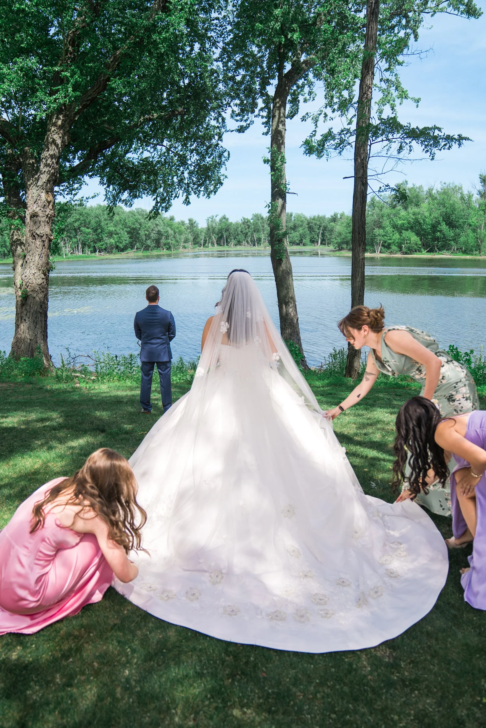 Celebrations-on-the-river-la-crosse-wisconsin-wedding-photography-midwest-wedding-portraits086.jpg