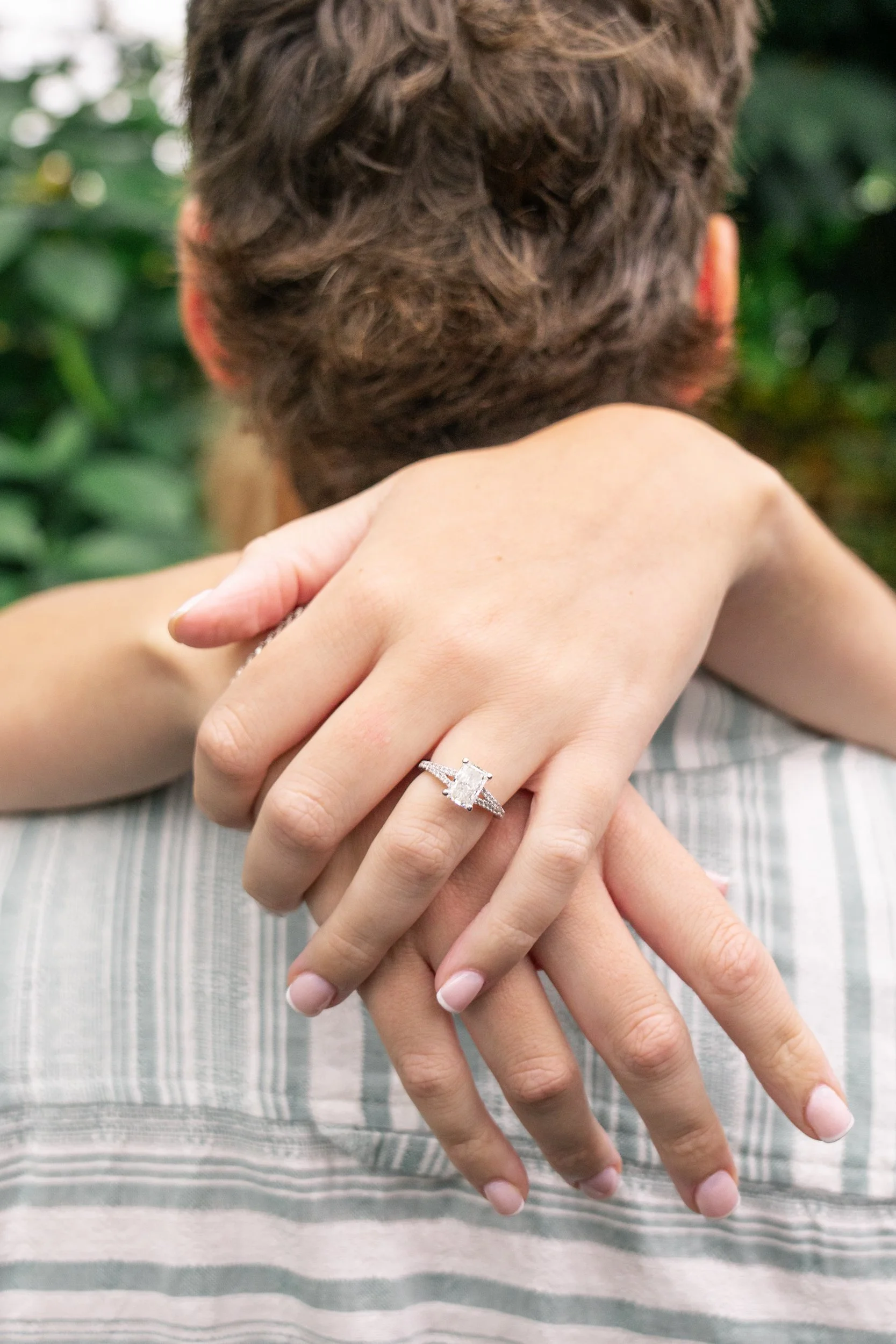 mitchell-park-domes-milwaukee-wisconsin-wedding-engagement-photographer-fine-art-photo-session-bridal-portraits-best-wedding-engaged-photography-033.jpg