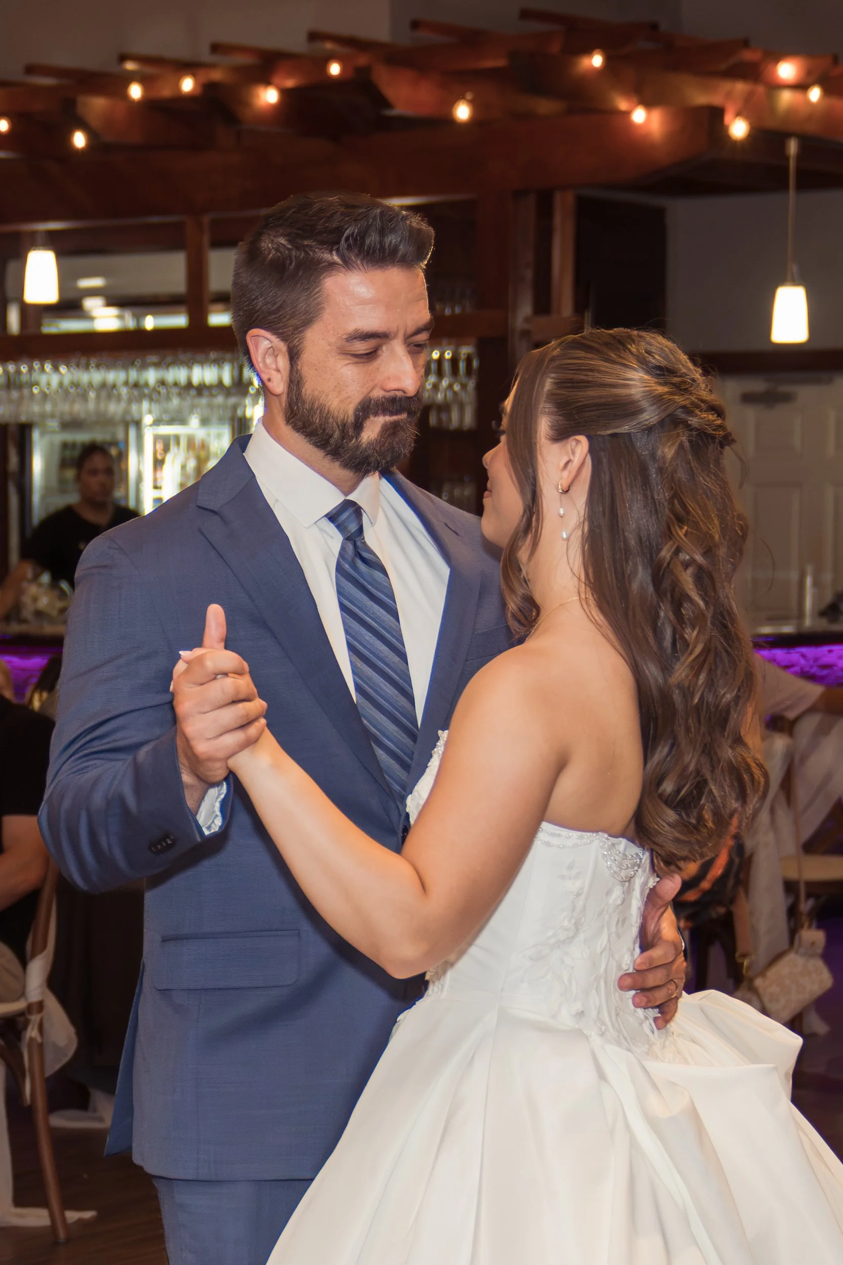 Celebrations-on-the-river-la-crosse-wisconsin-wedding-photography-midwest-wedding-portraits522.jpg