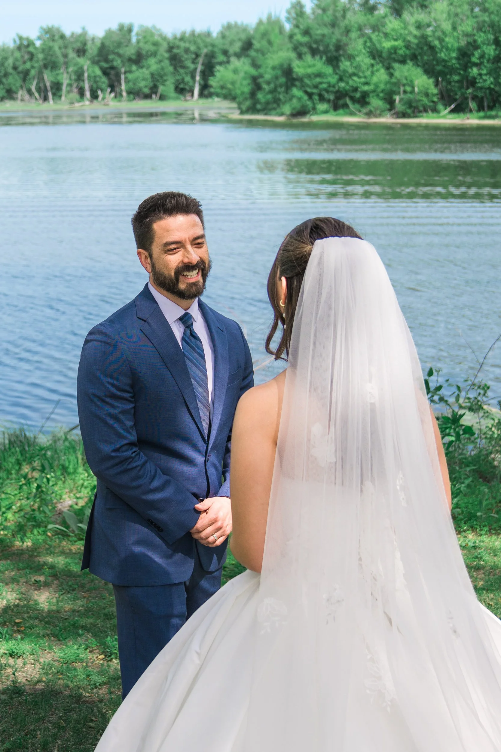 Celebrations-on-the-river-la-crosse-wisconsin-wedding-photography-midwest-wedding-portraits090.jpg