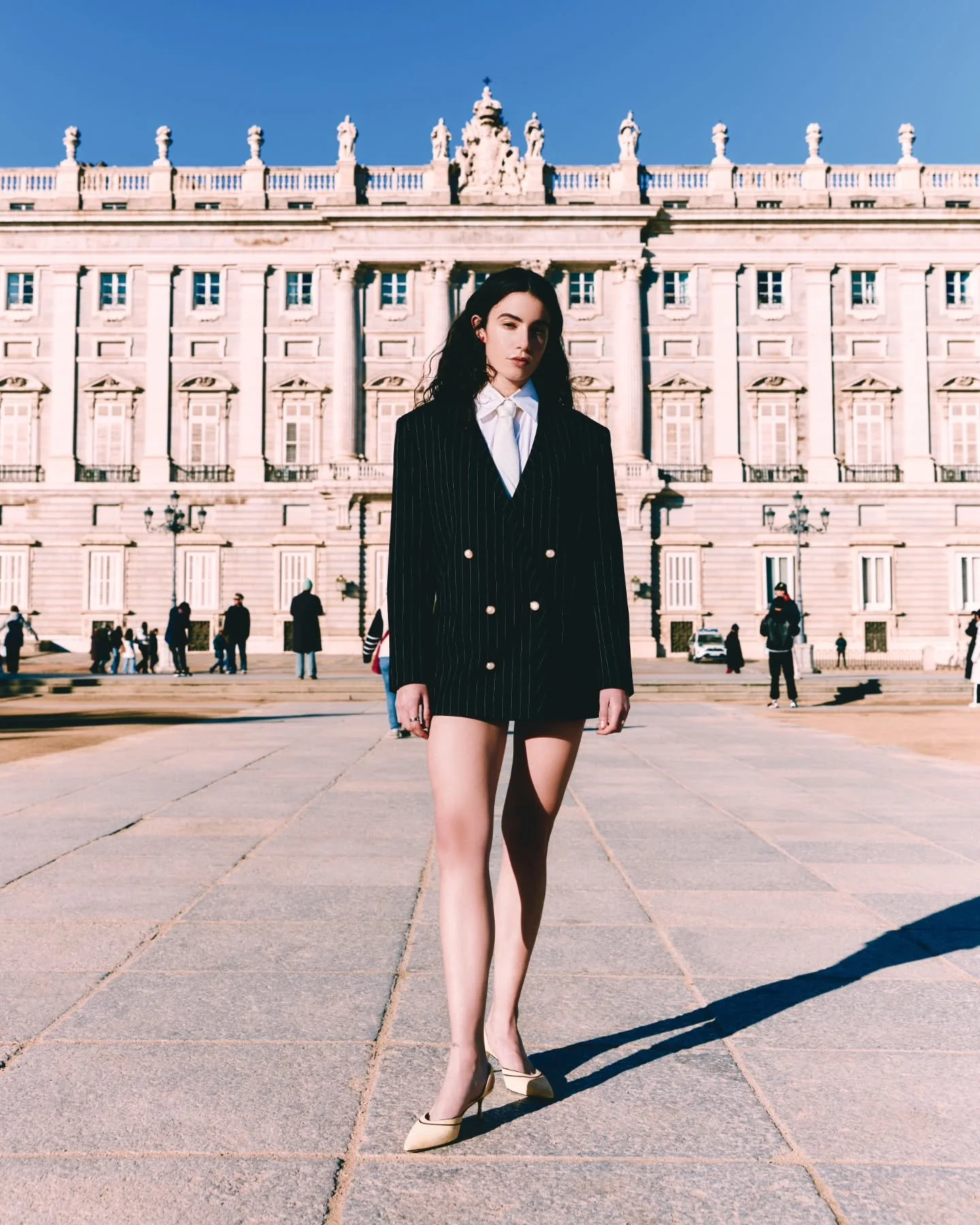 @tqamore protagonista de En Vogue x @voguespain

Gracias a todo el equipo ✨🫂

▪Fotograf&iacute;a: @flaviorsolato
▪Estilismo: @patricia.lopezp
▪Texto: @eva_blanco_med
▪Maquillaje y peluquer&iacute;a: @olgaholovanova_
▪ Ayudante fotograf&iacute;a: @ad