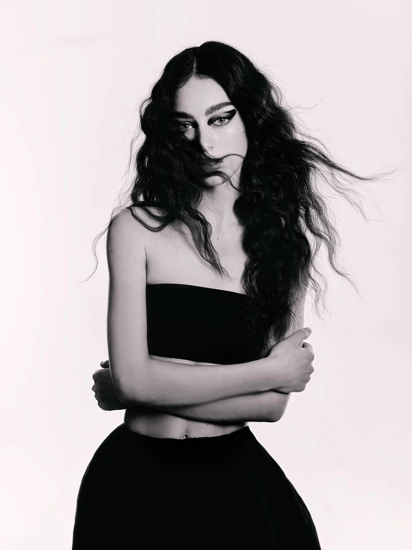 Gorgeous @anastasiaazhiba 🖤

Muah: @mariaverano.mk 
Estilismo: @orgazestefania 
MA: @nextmadrid @next 

Gracias por esta maravilla equipo ❤️

#fo #editorialphotography