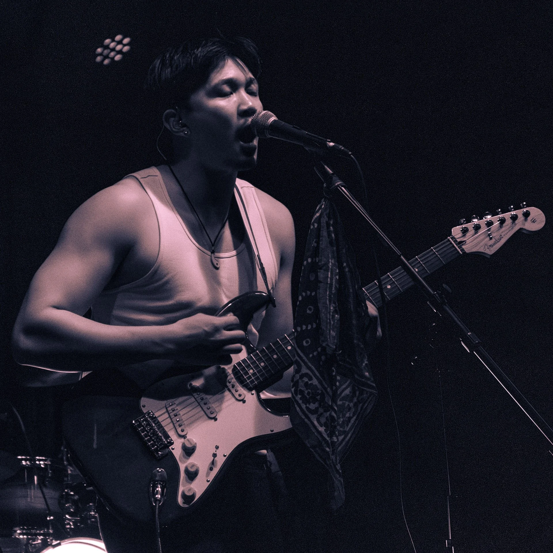 Showin off the guns - Lulu's Downtown 2/21/26