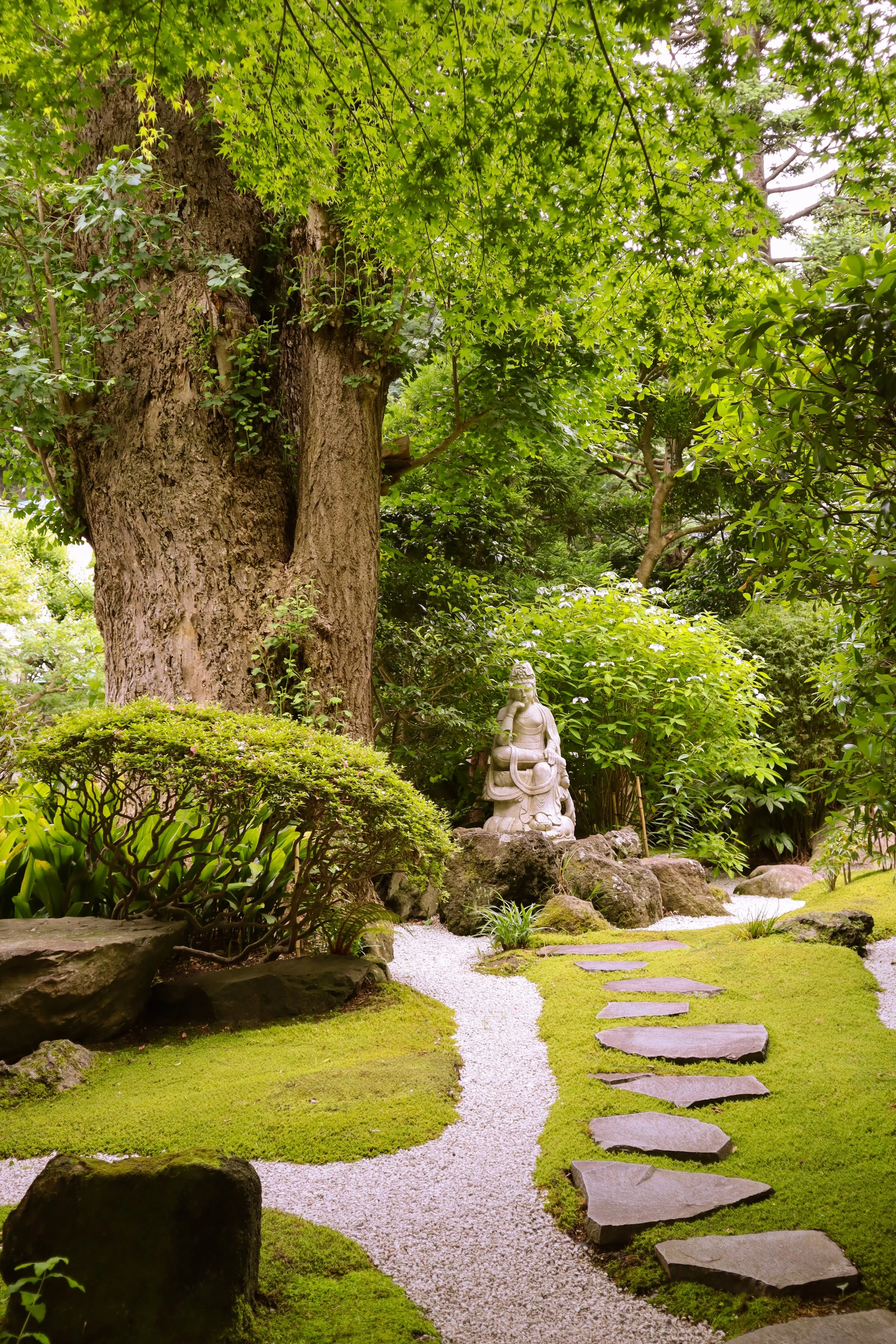 Hokokuji Temple: A serene day trip from Tokyo to Kamakura, featuring a Zen temple with a bamboo forest garden and traditional tea house.