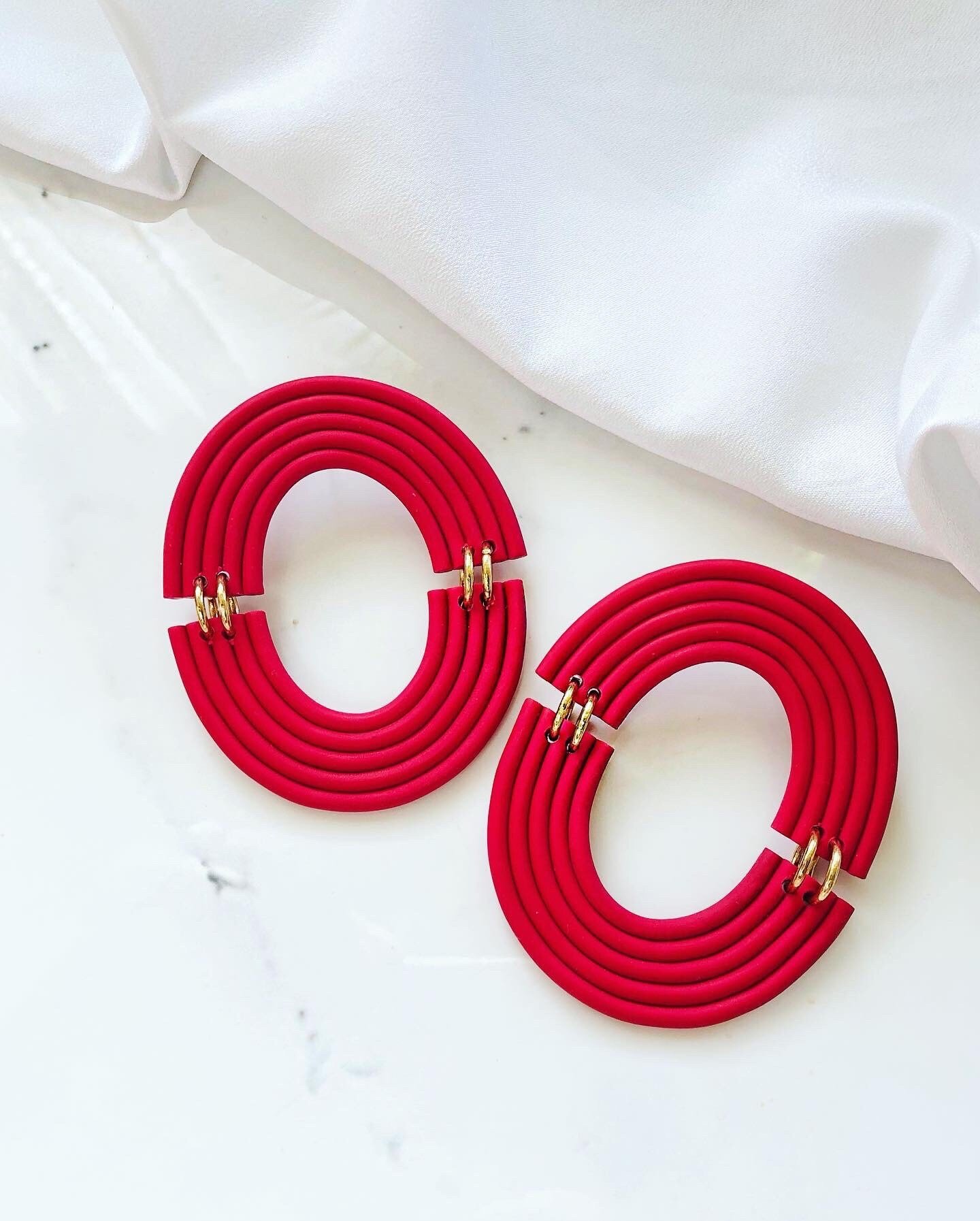 https://i.etsystatic.com/25702044/r/il/9a5af8/4689483781/il_fullxfull.4689483781_l37q.jpg