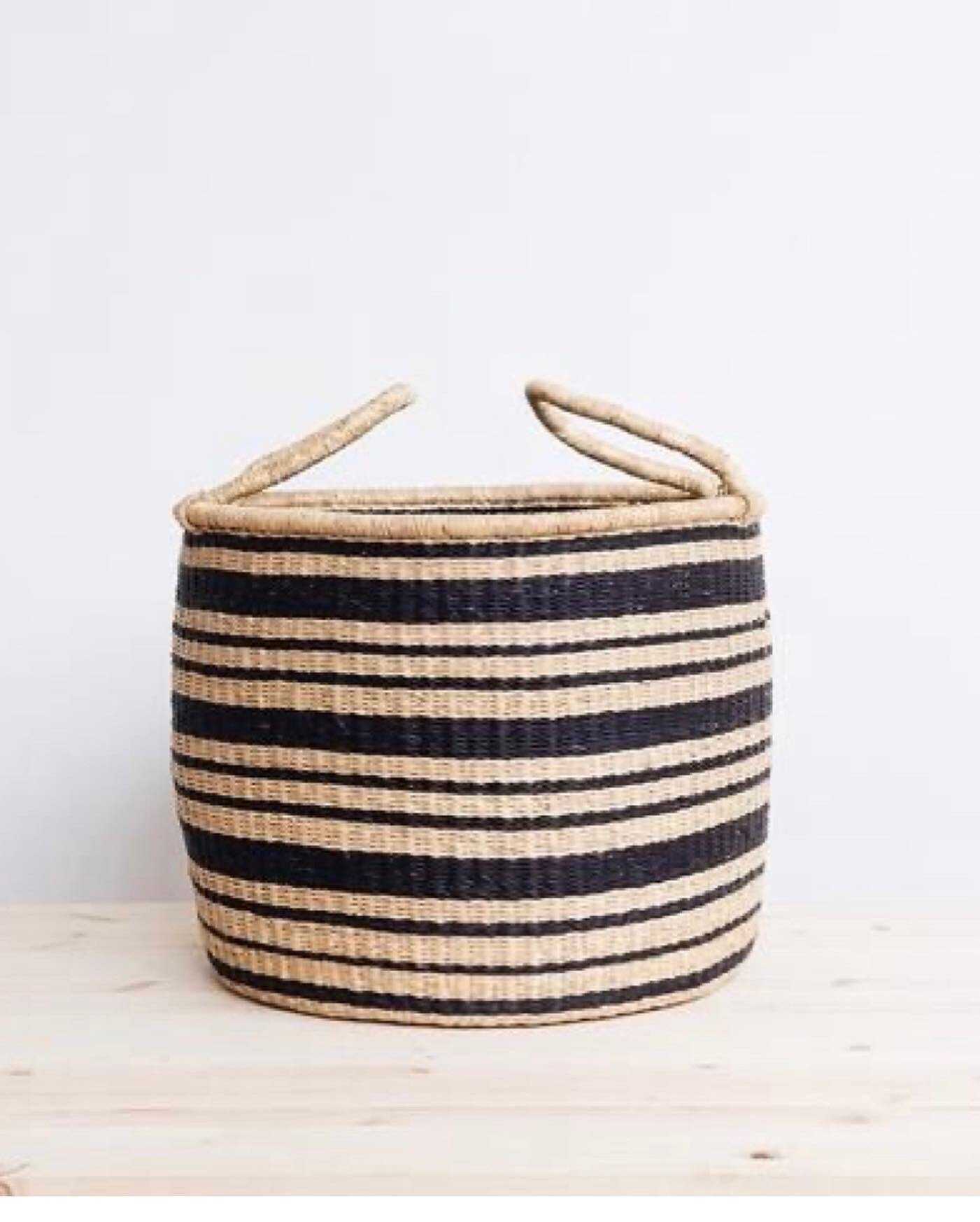 https://i.etsystatic.com/25702044/r/il/02e8a0/3761241005/il_fullxfull.3761241005_5pxy.jpg