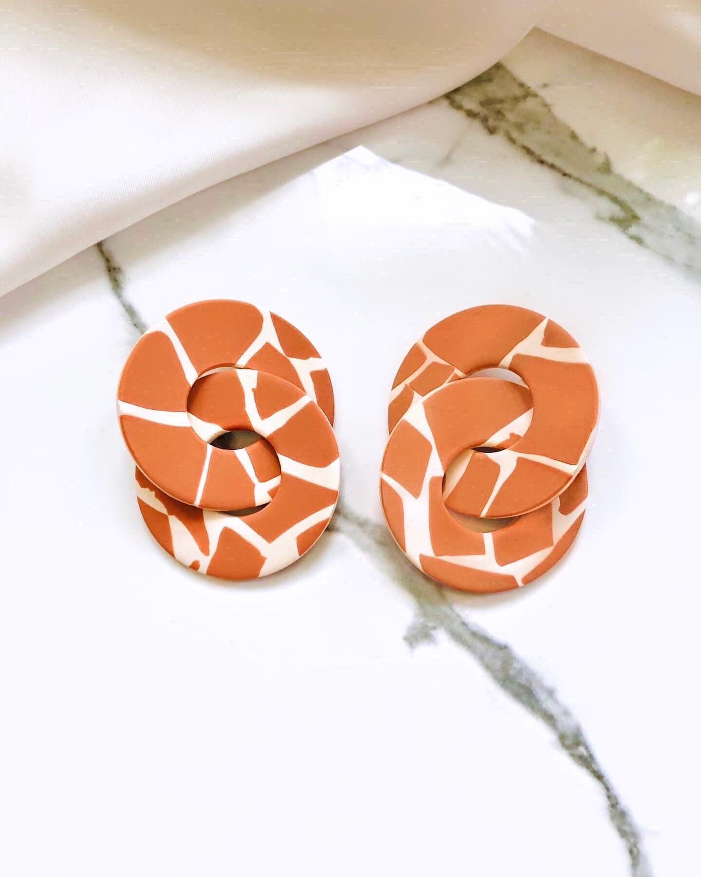 https://i.etsystatic.com/25702044/r/il/3a25c7/4166850909/il_fullxfull.4166850909_sv92.jpg