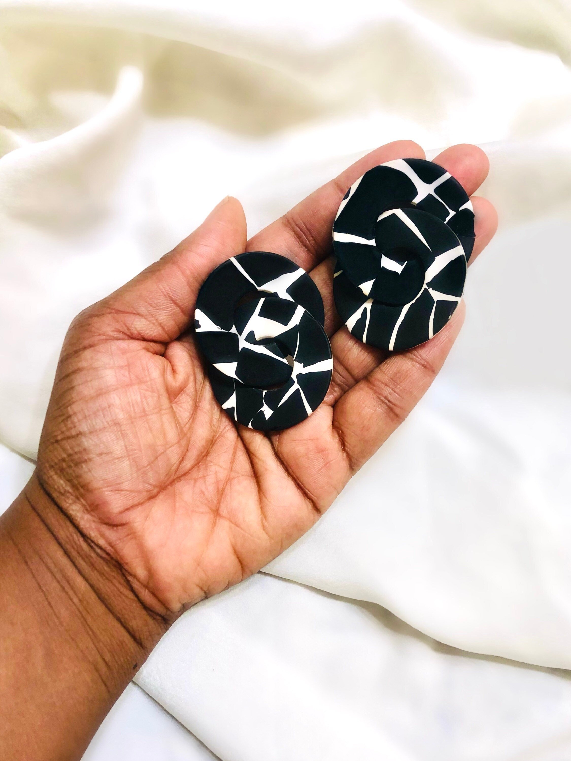 https://i.etsystatic.com/25702044/r/il/9b4d4e/4384868095/il_fullxfull.4384868095_k19t.jpg