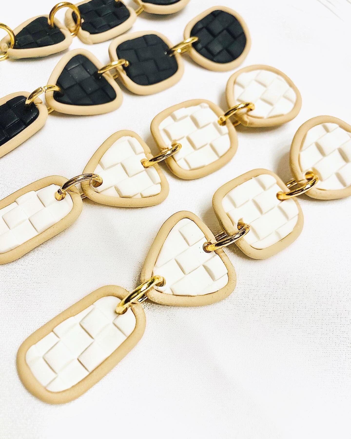 https://i.etsystatic.com/25702044/r/il/74e2e4/4980321544/il_fullxfull.4980321544_kwxu.jpg