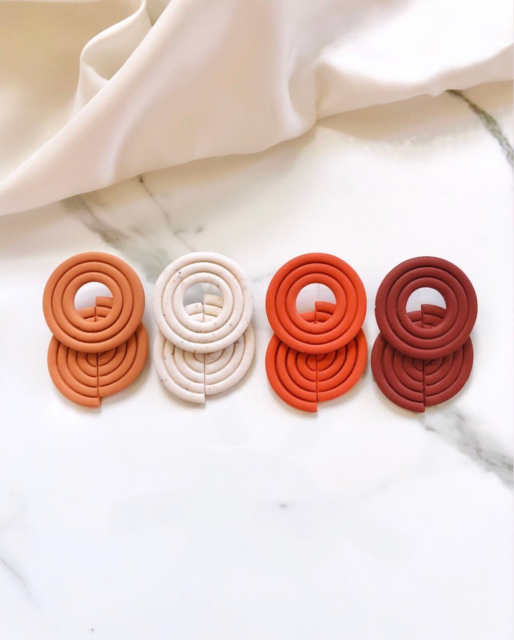 https://i.etsystatic.com/25702044/r/il/493f86/4166720507/il_fullxfull.4166720507_pn65.jpg