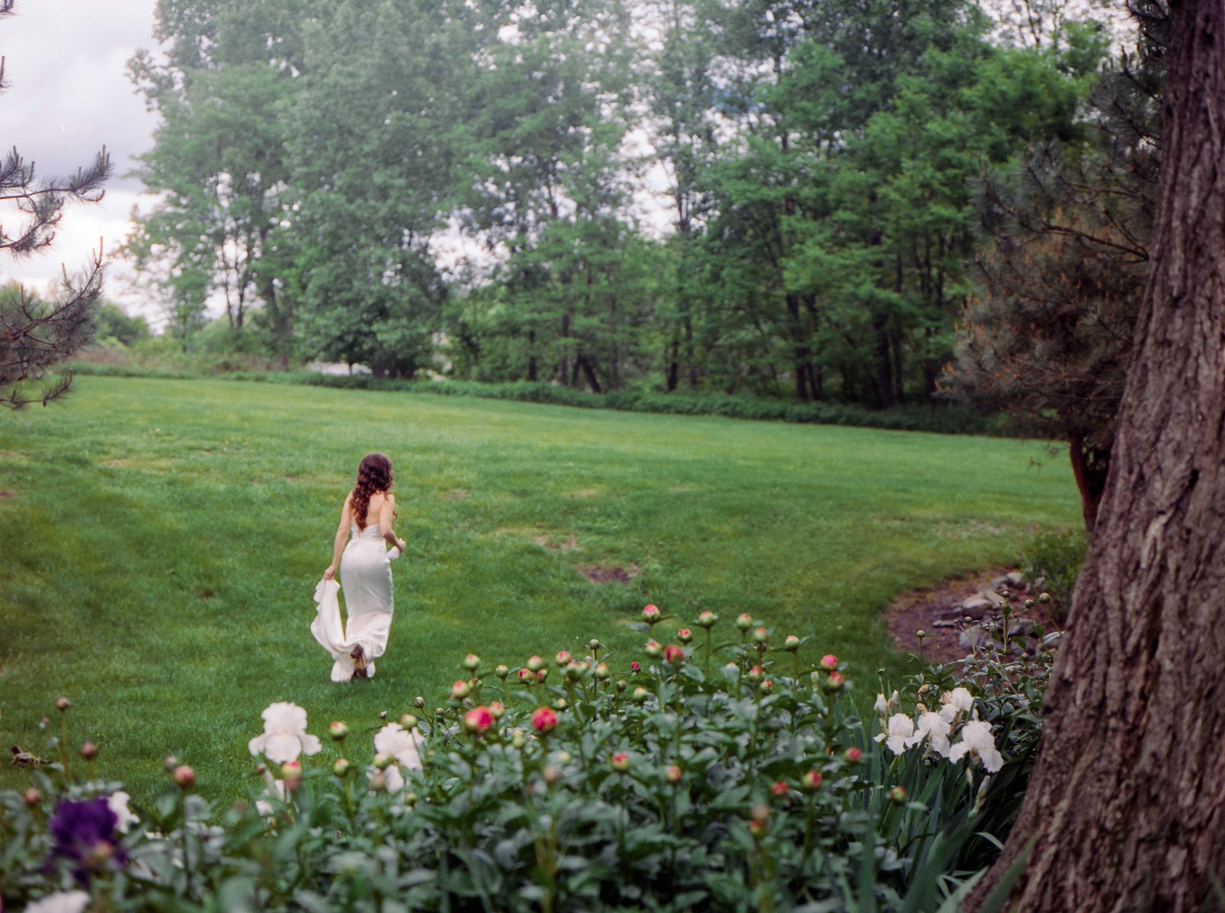 May Wedding at SPAF_Hudson Valley Wedding Photographers_Hybrid Wedding Film Photographers_NYC Wedding Photos-55.jpg