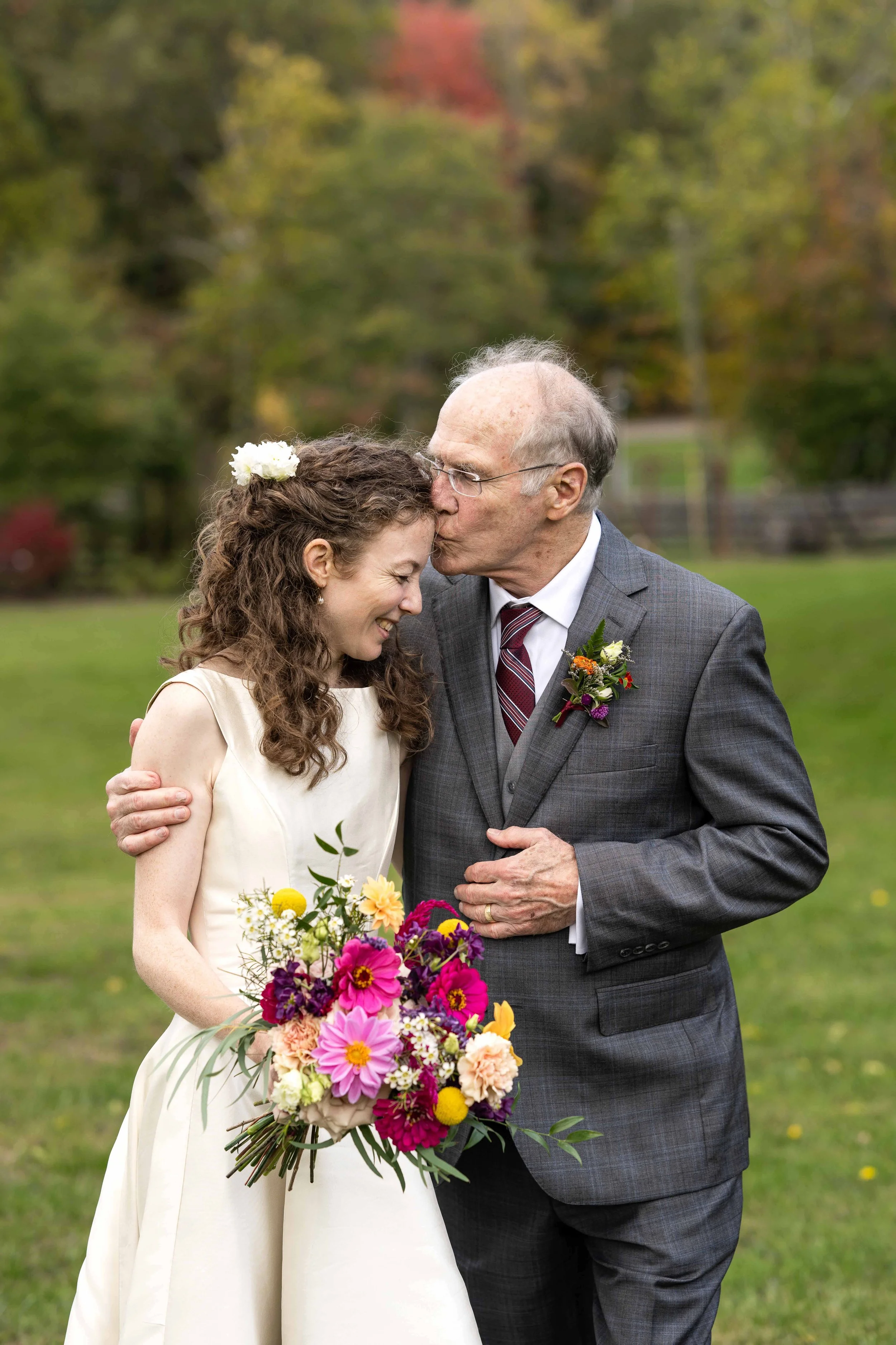 New York wedding photographer_fall weddings in upstate new york_Catskills barn wedding-104.jpg