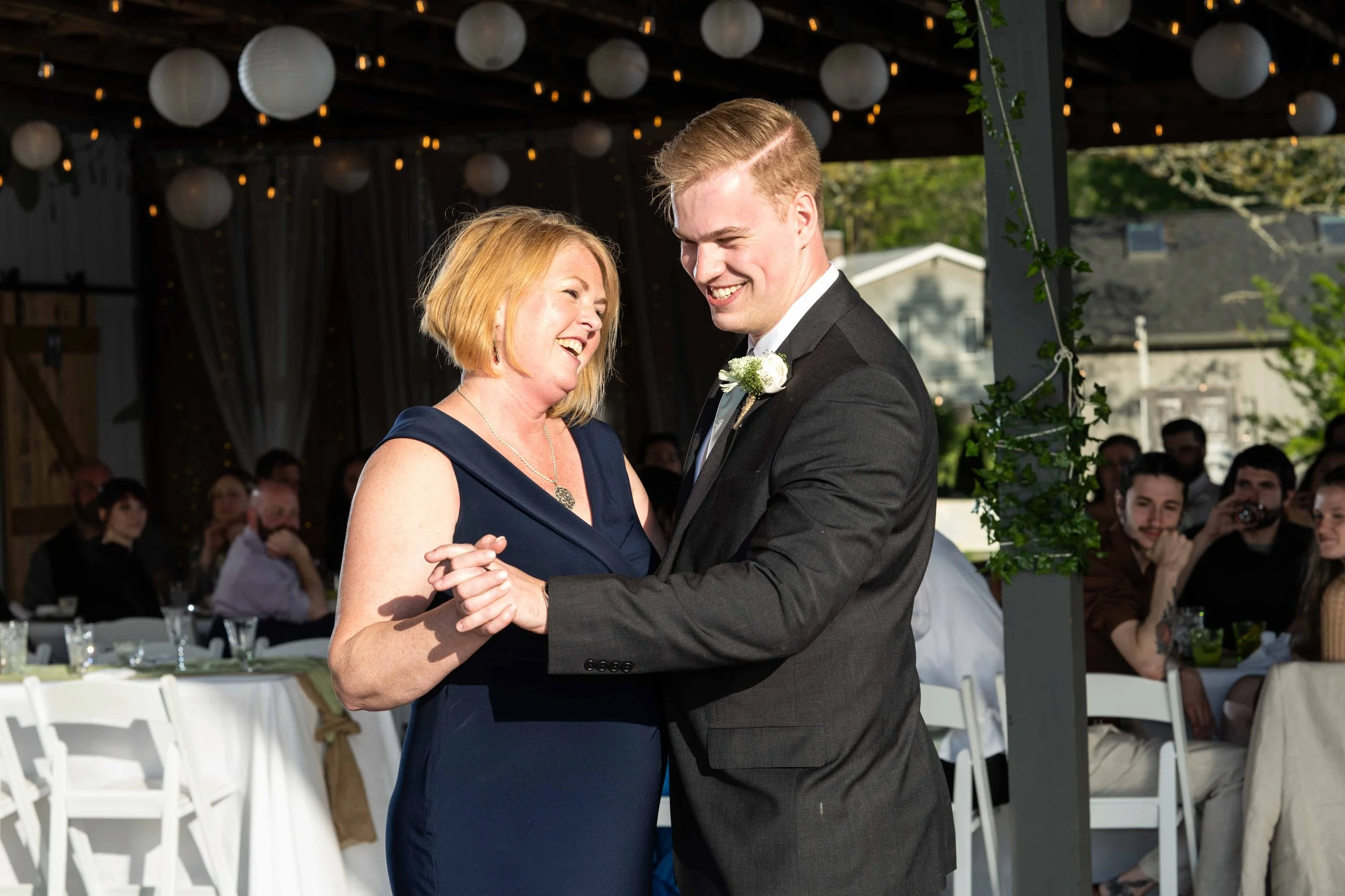 NYC wedding photographers_spring wedding in upstate new york_indoor wedding reception NY-225.jpg