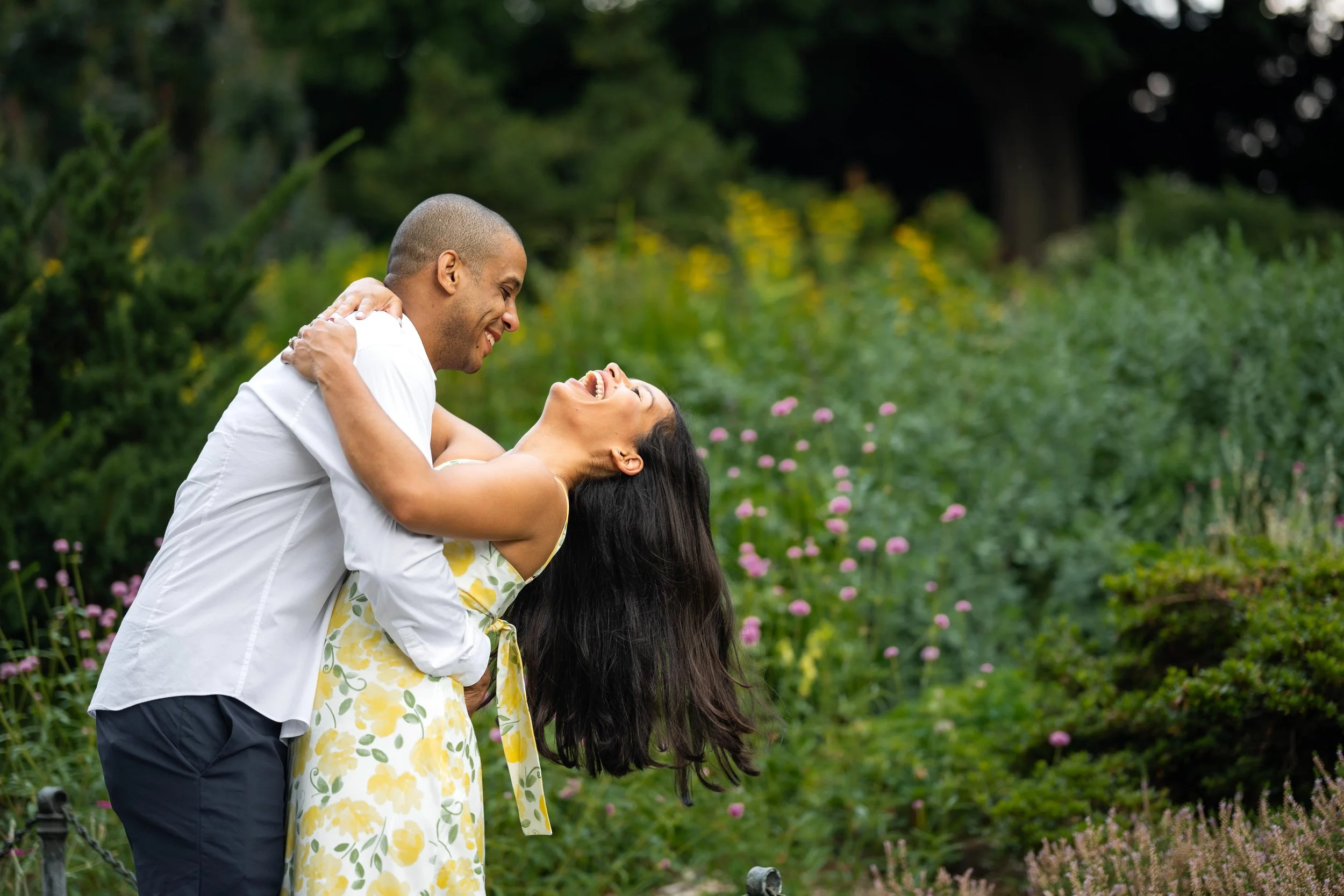 Engagement photos in Fort Tryon Park_NYC engagement photographer_new york wedding photos-9.jpg